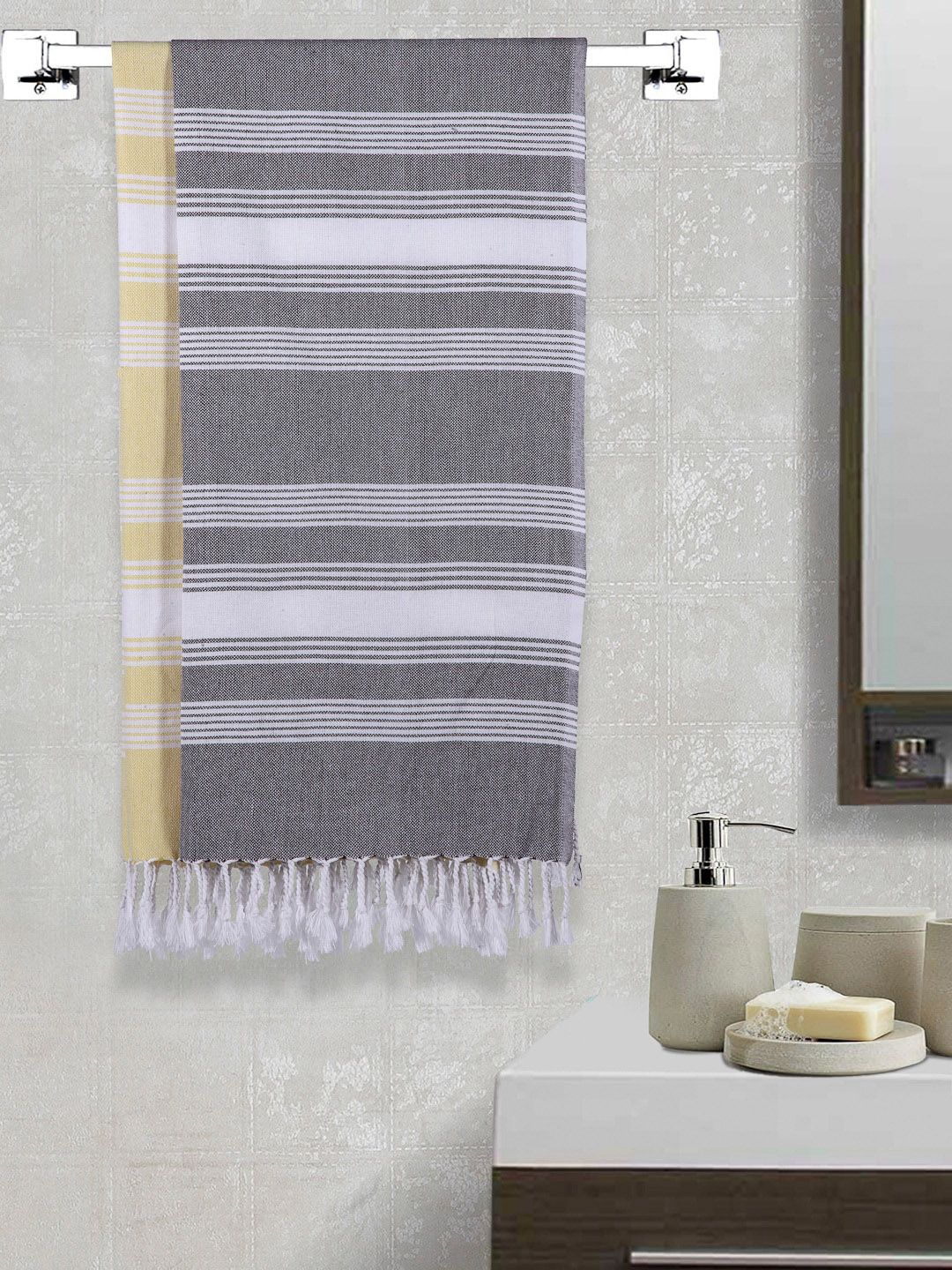 Arrabi Set Of 2 Striped 210 GSM Cotton Handwoven Bath Towels Price in India