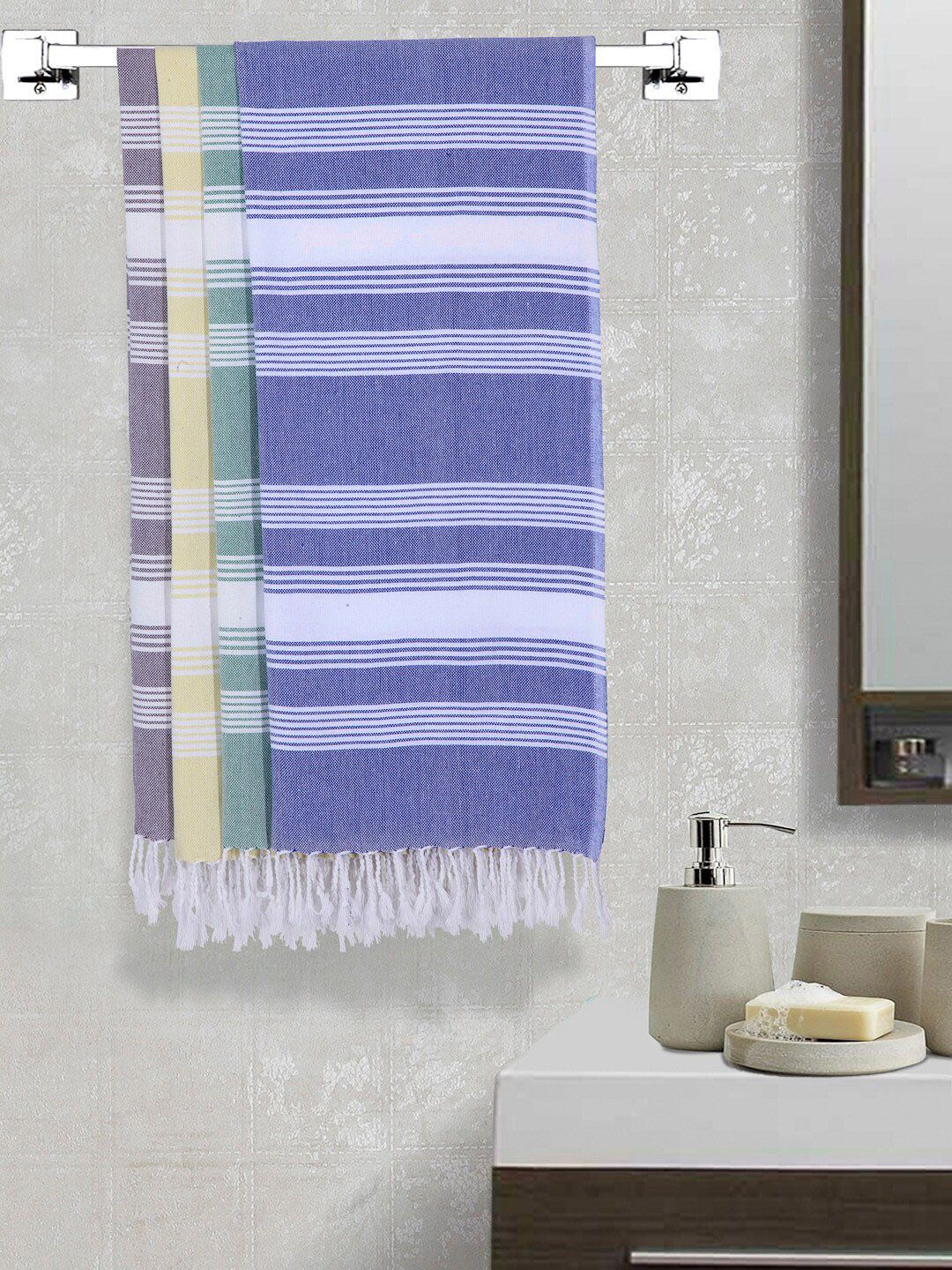 Arrabi Set Of 4 Striped 210 GSM Cotton Bath Towels Price in India