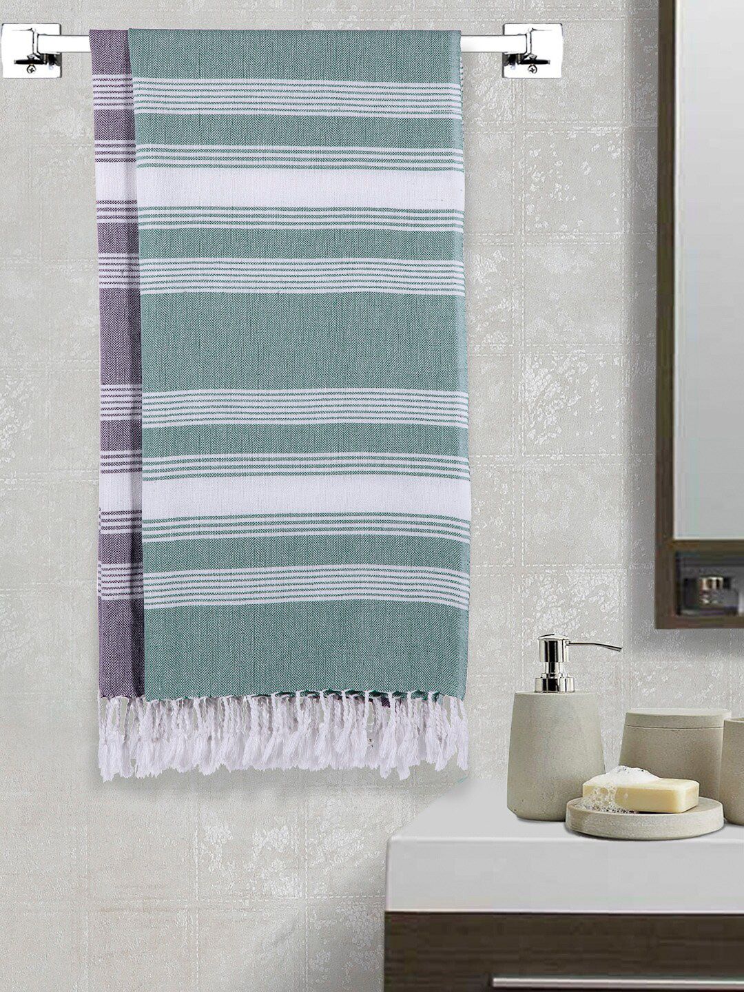 Arrabi Set Of 2 Striped 210 GSM Cotton Bath Towels Price in India