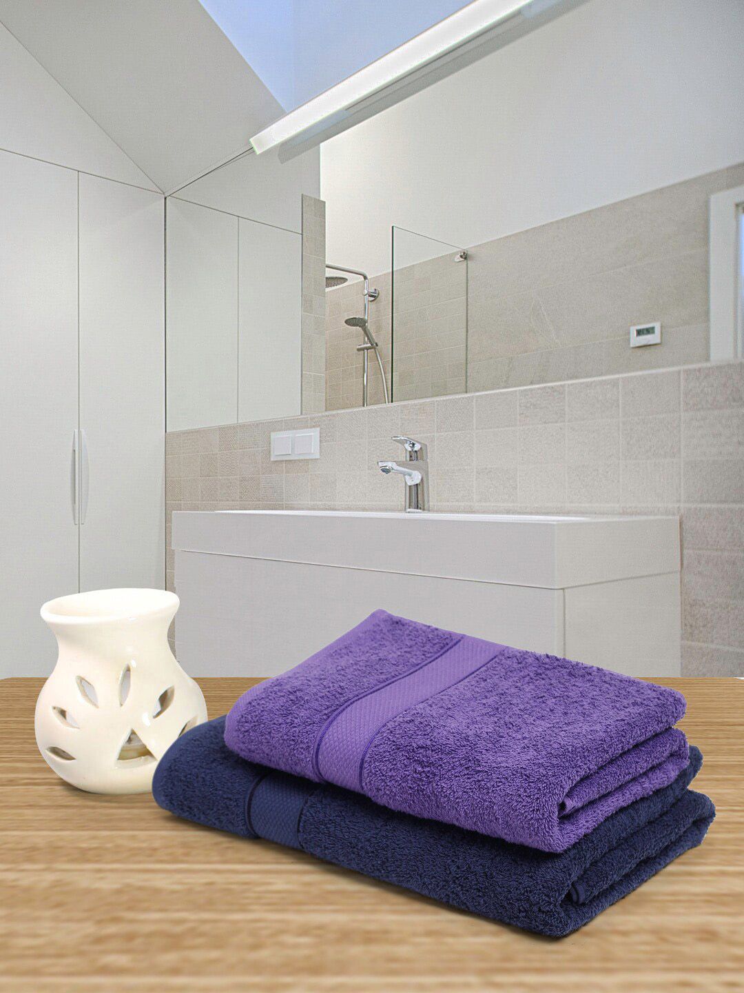 Creeva Unisex Navy Blue & Violet Set Of 2 Solid 525 GSM Bath Towels Price in India