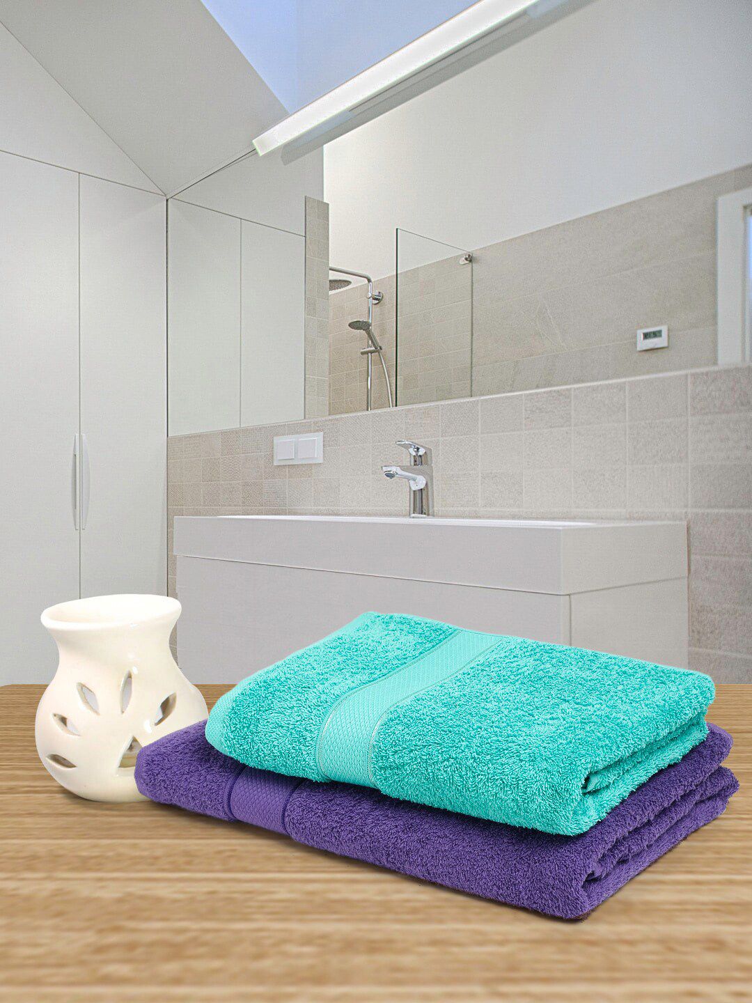 Creeva Violet & Sea Green 2 Pc Solid 525 GSM Bath Towel Set Price in India