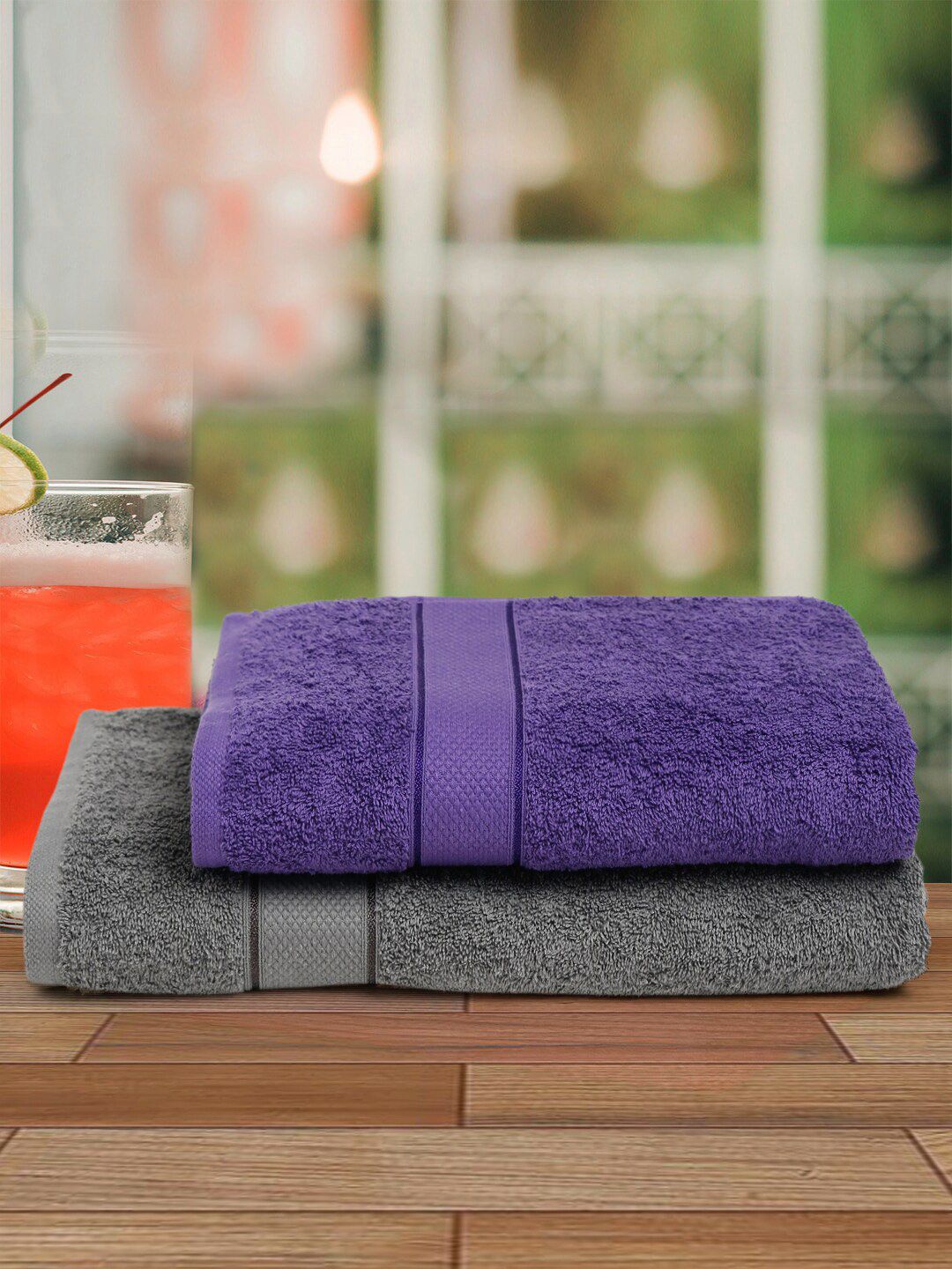 Creeva Set of 2 Grey & Violet Cotton 525 GSM Bath Towels Price in India