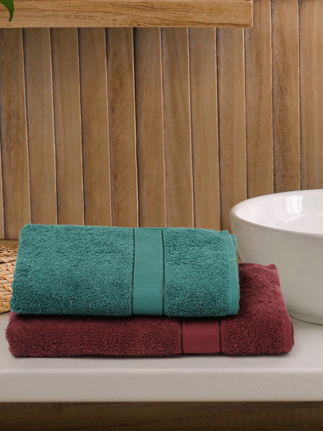 Creeva Unisex Burgundy & Green Set Of 2 Solid 525 GSM Bath Towels Price in India