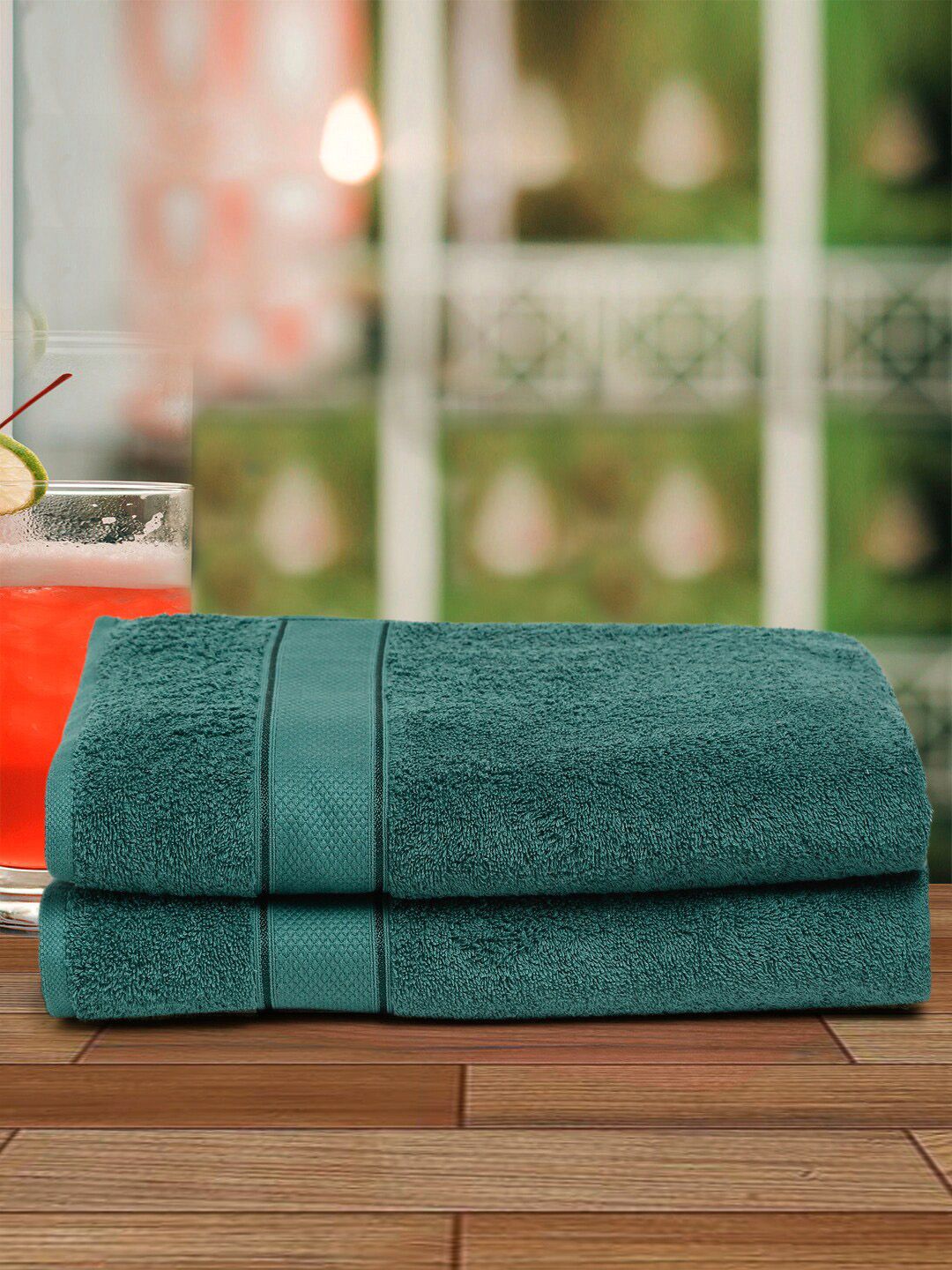 Creeva Unisex Green Set Of 2 Solid 525 GSM Bath Towels Price in India