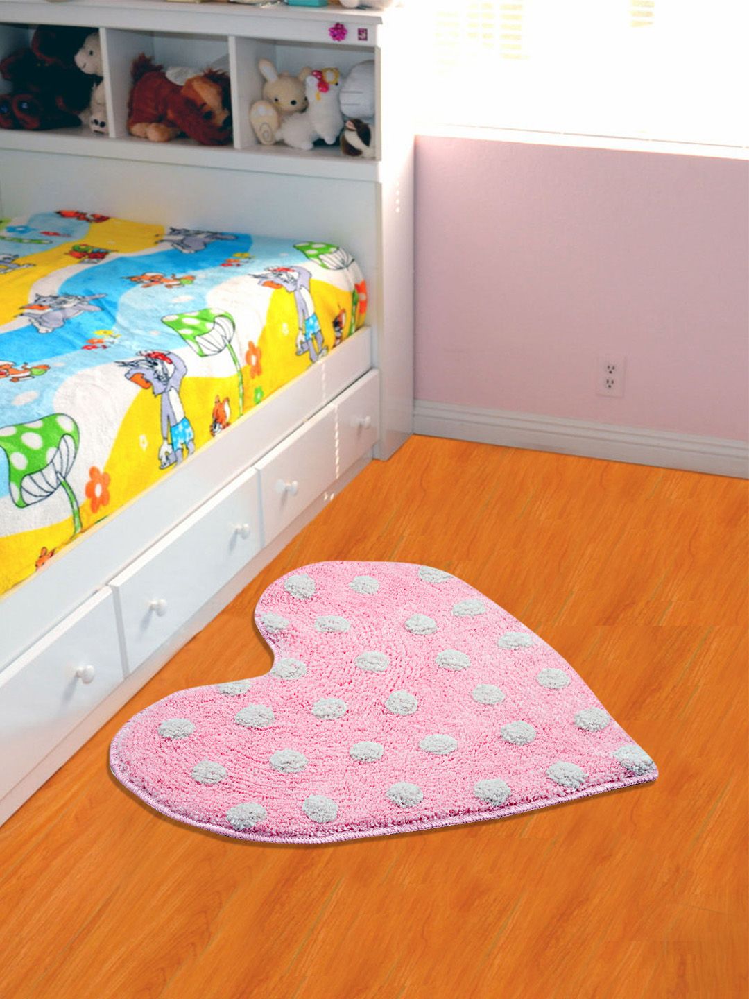 Saral Home Pink Heart-Shaped Bath Rug Price in India