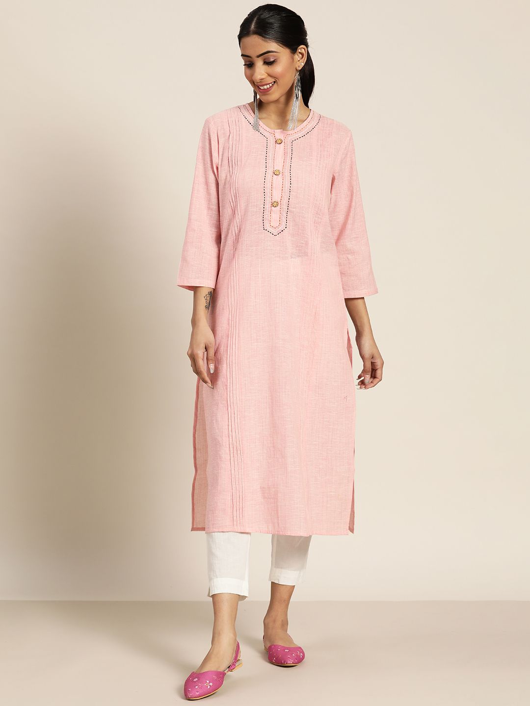 Sangria Women Pink Solid Cotton Thread Work Kurta Price in India