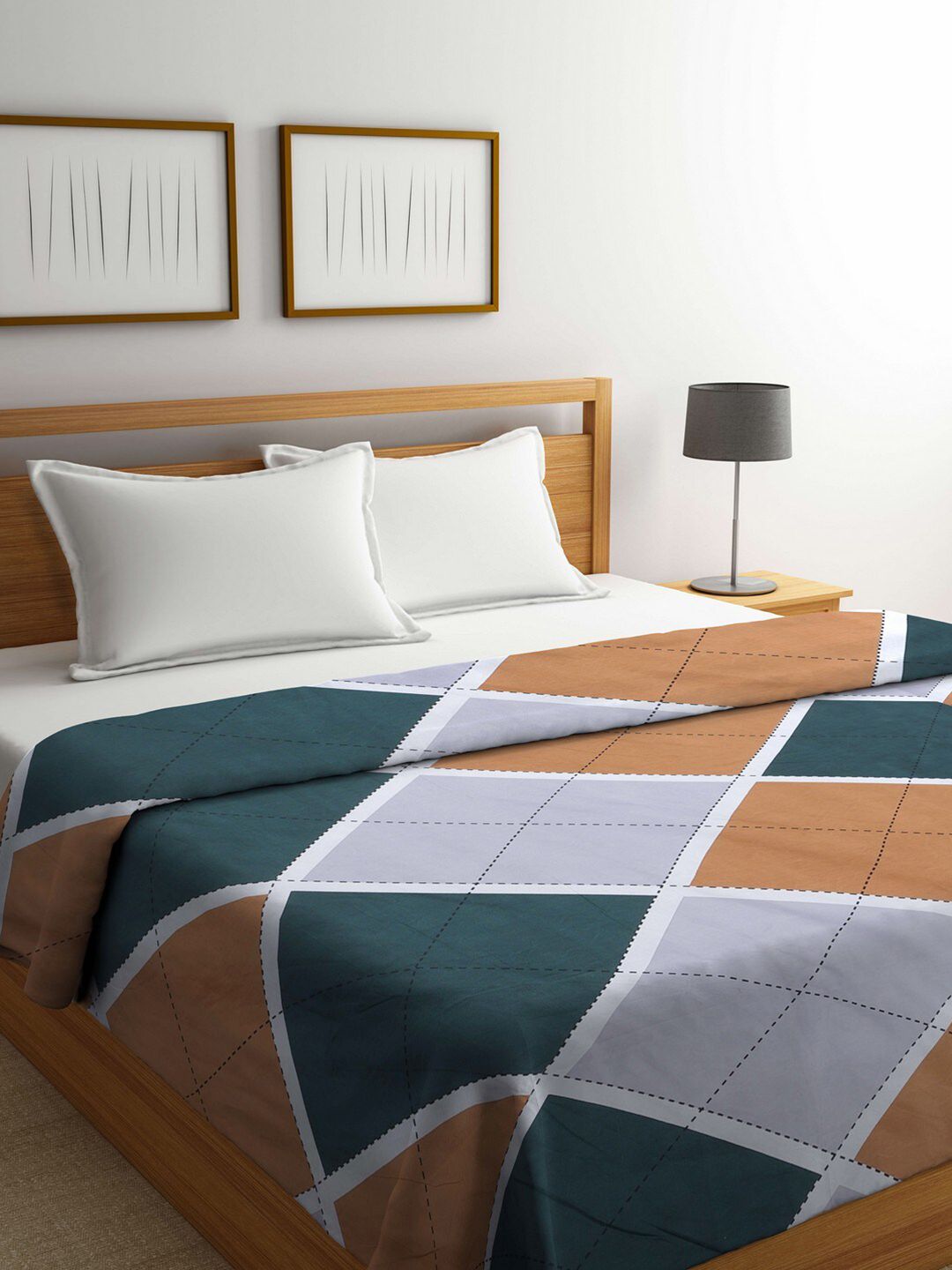 Arrabi Grey & Tan Geometric Mild Winter Double Bed Comforter Price in India