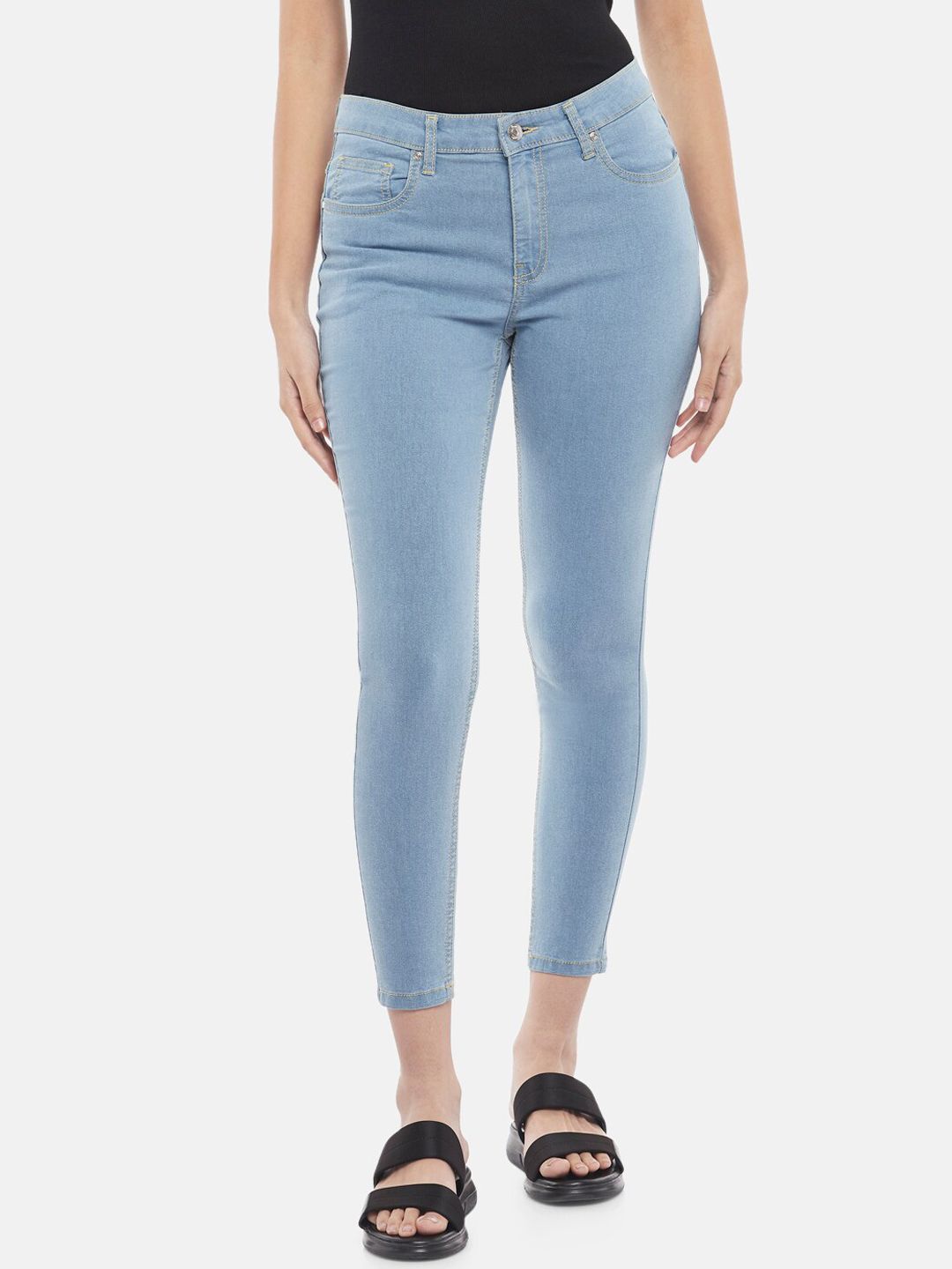 People Women Blue Skinny Fit Clean Look Cropped Jeans Price in India
