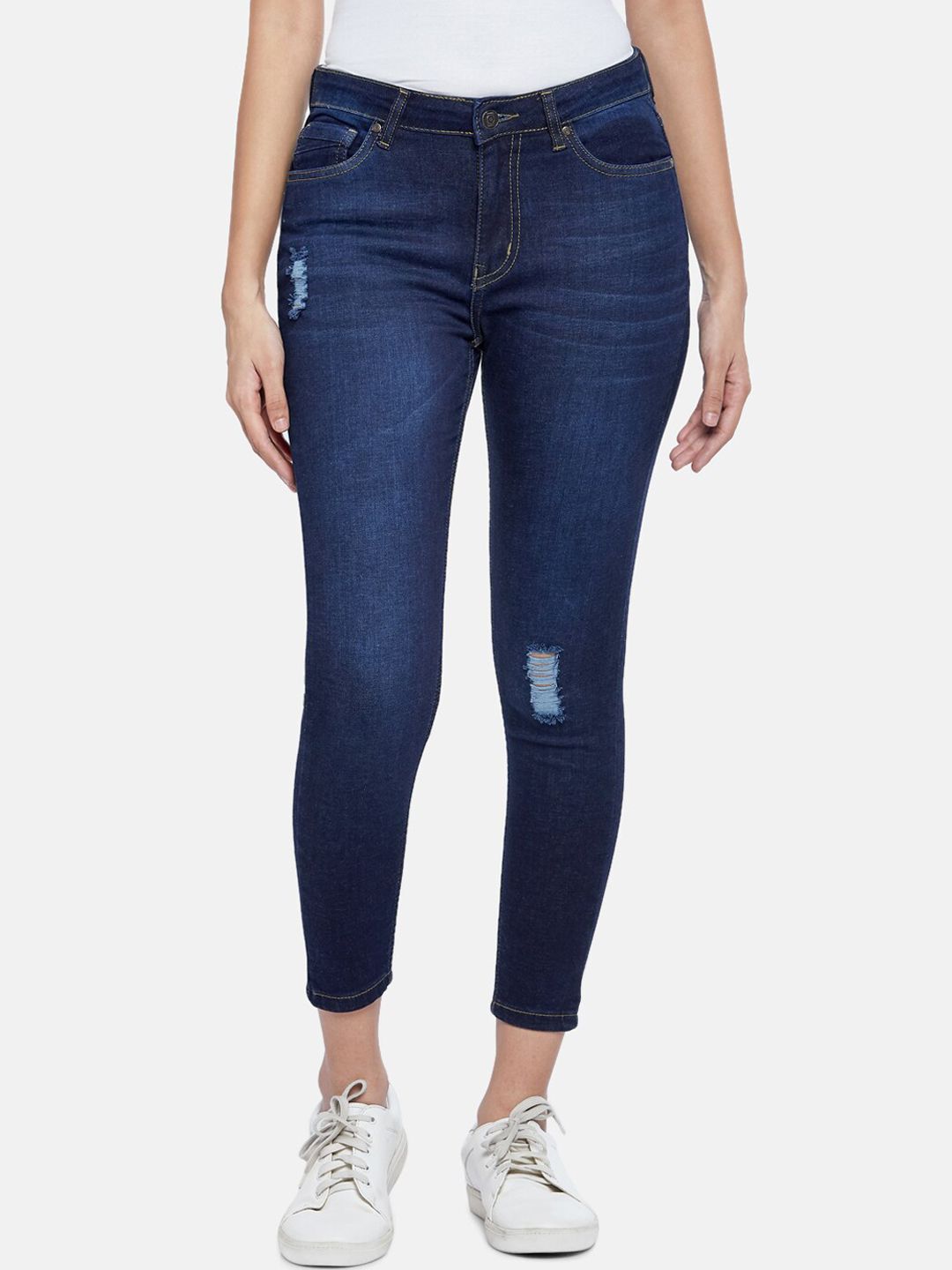 People Women Blue Skinny Fit Low Distress Cropped Jeans Price in India