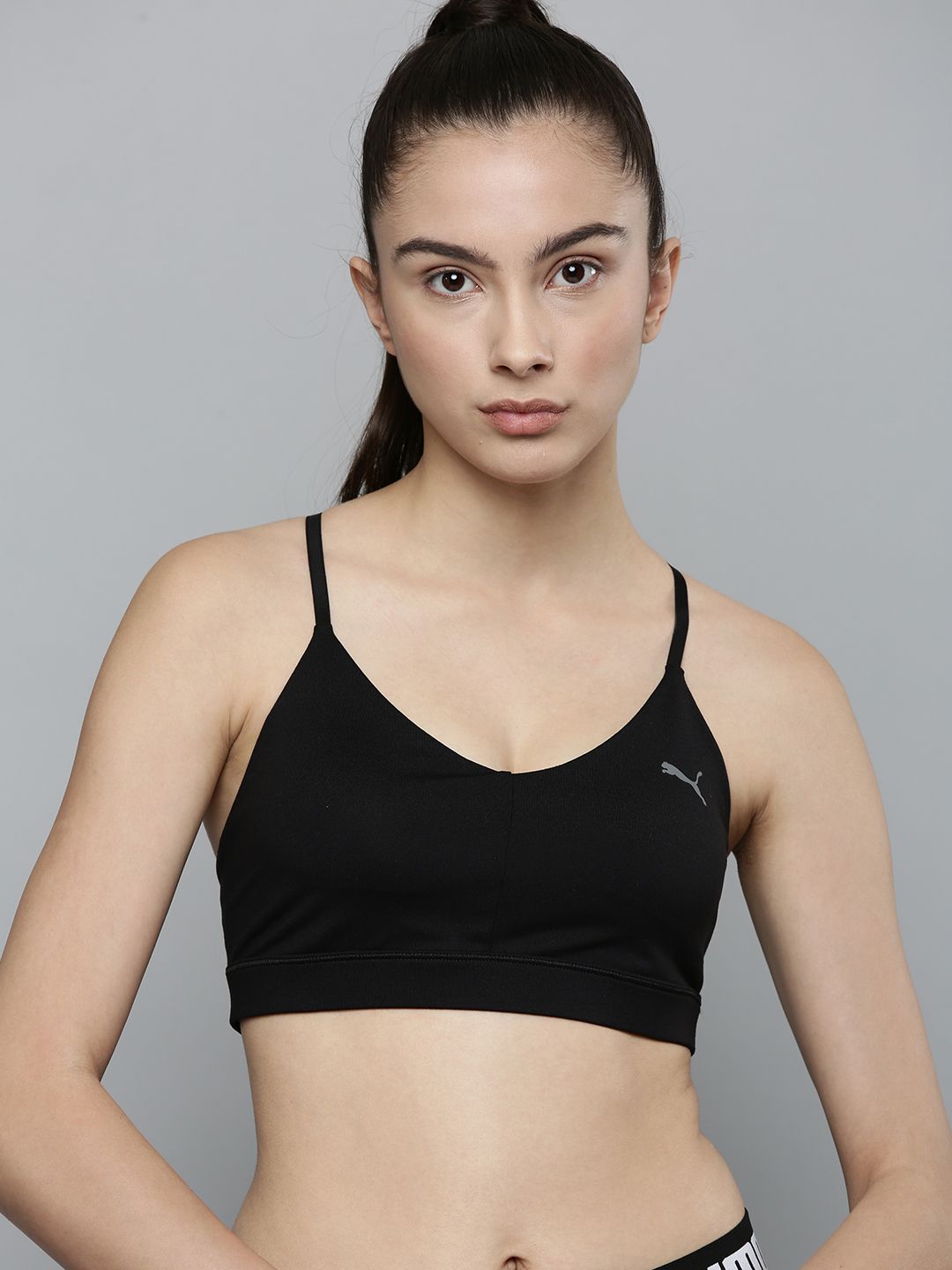 Puma Women Black Solid Lightly Padded Strappy Training Bra Price in India
