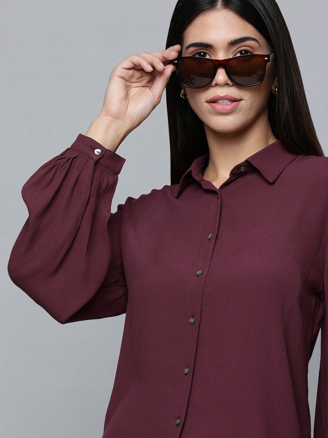 Levis Women Solid Magenta SPuff Sleeves hirt Style Top
