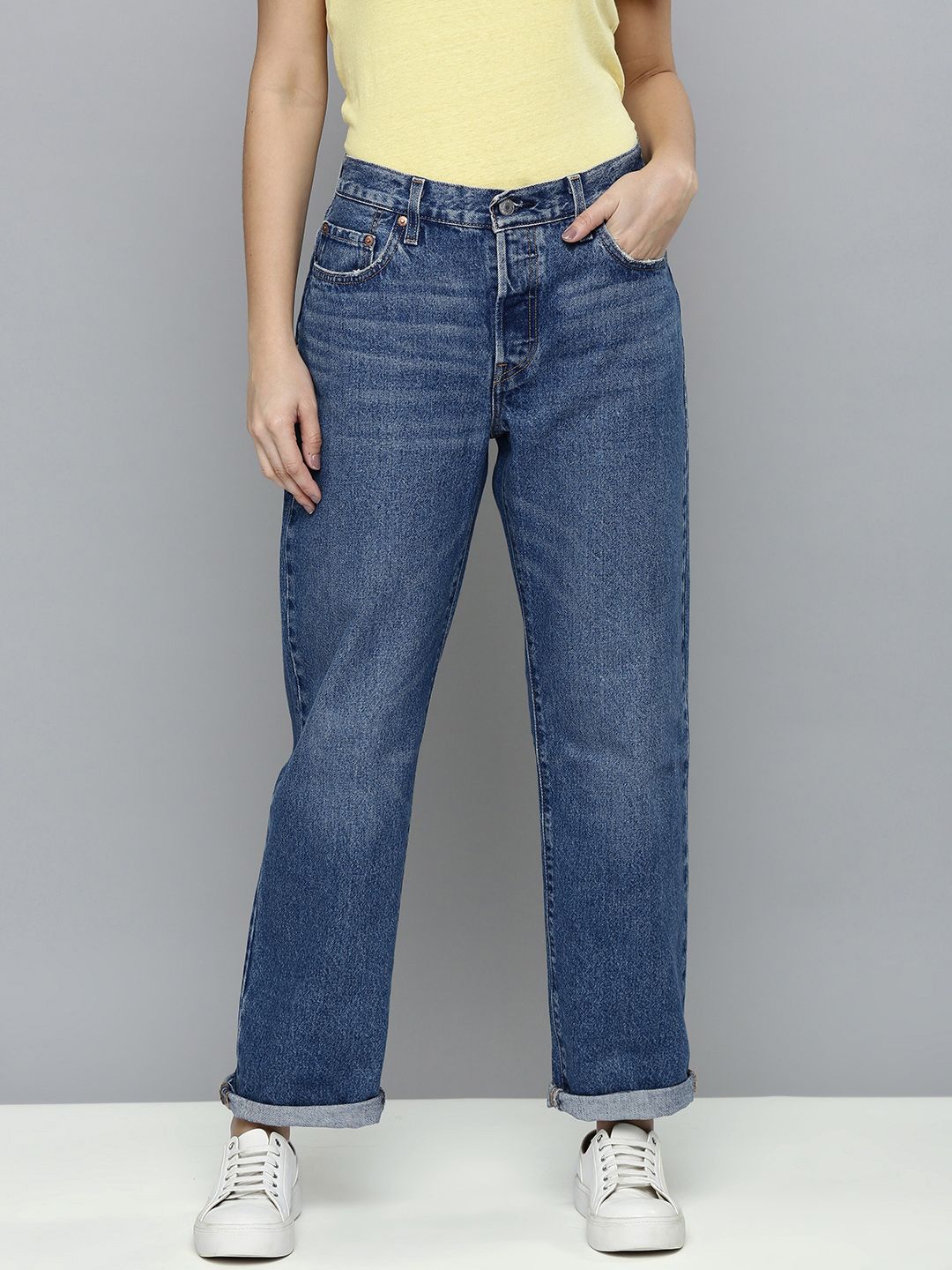 Levis Women Blue Straight Fit Light Fade Jeans Price in India