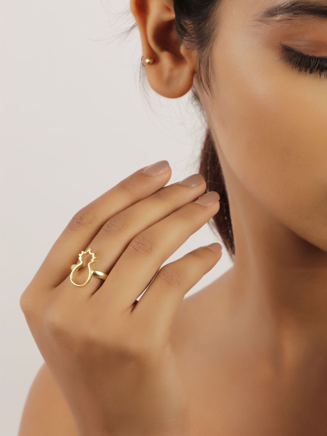 STILSKII Unisex Gold-Plated Adjustable Finger Ring Price in India