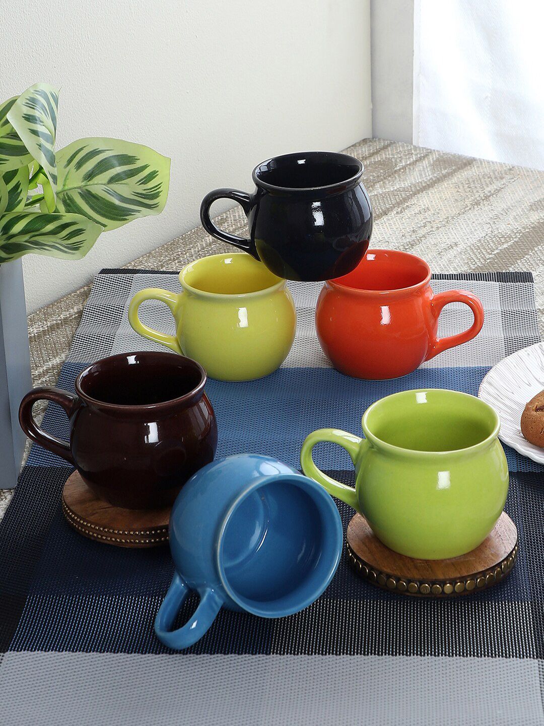 CDI Multicolored Solid Ceramic Glossy Cups Set of Cups With Wooden Tray Price in India