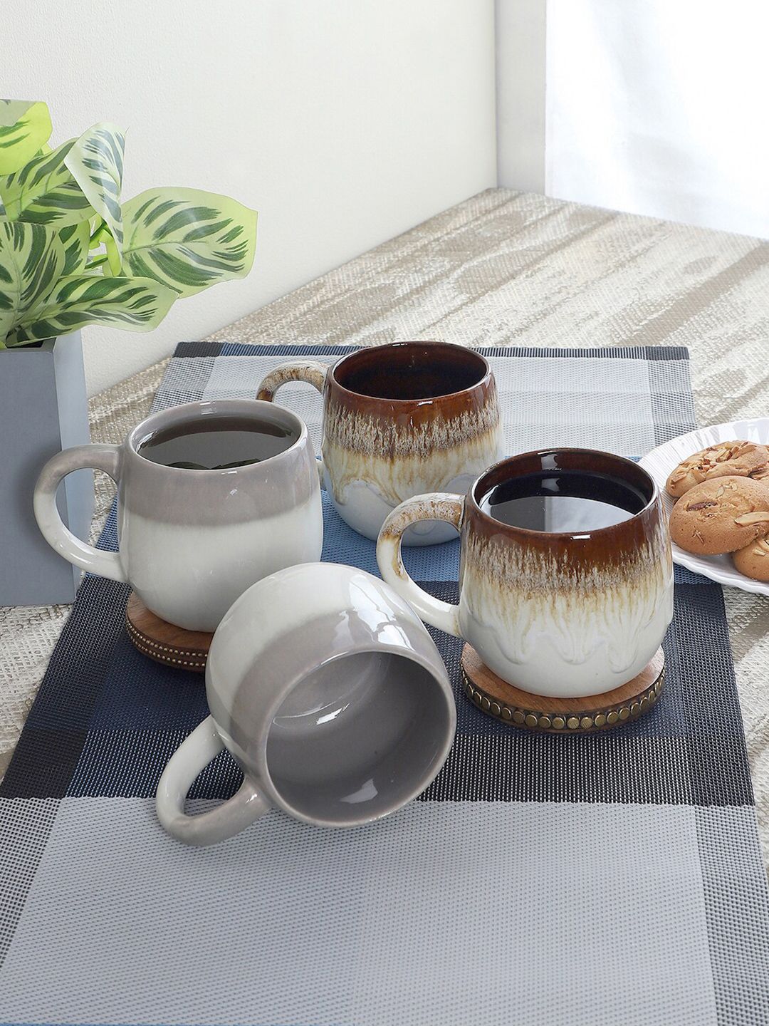 CDI Set-4 White & Brown Textured Ceramic Glossy Cups and Mugs Price in India