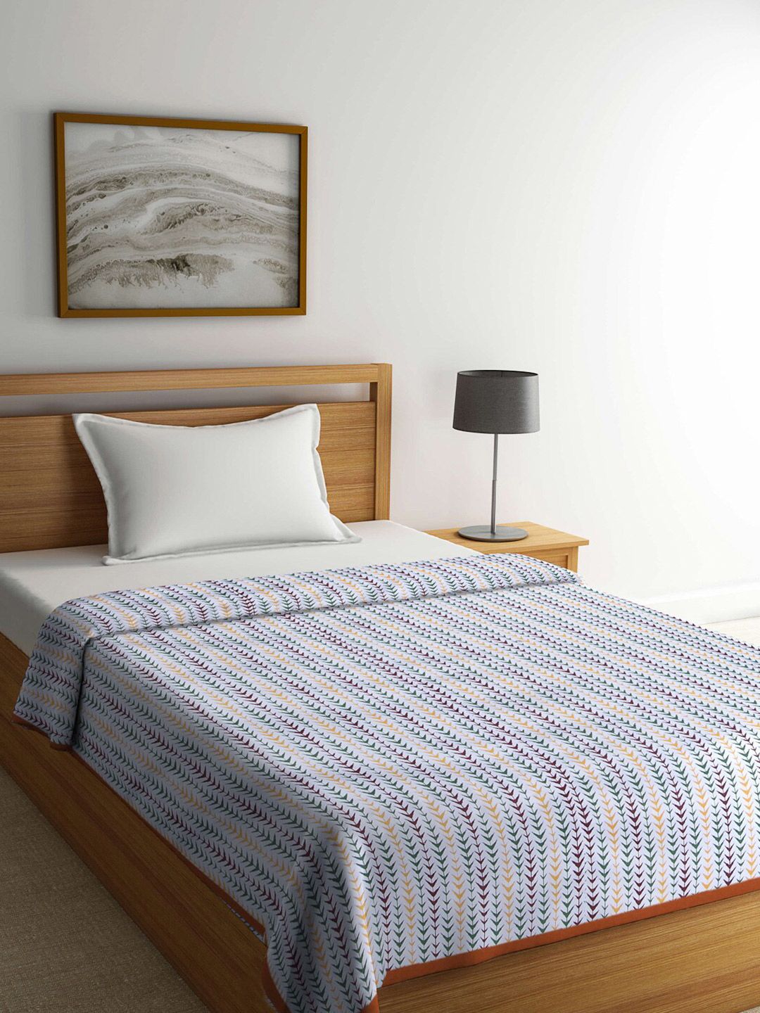 Arrabi White & Green Geometric Mild Winter 300 GSM Single Bed Dohar Price in India