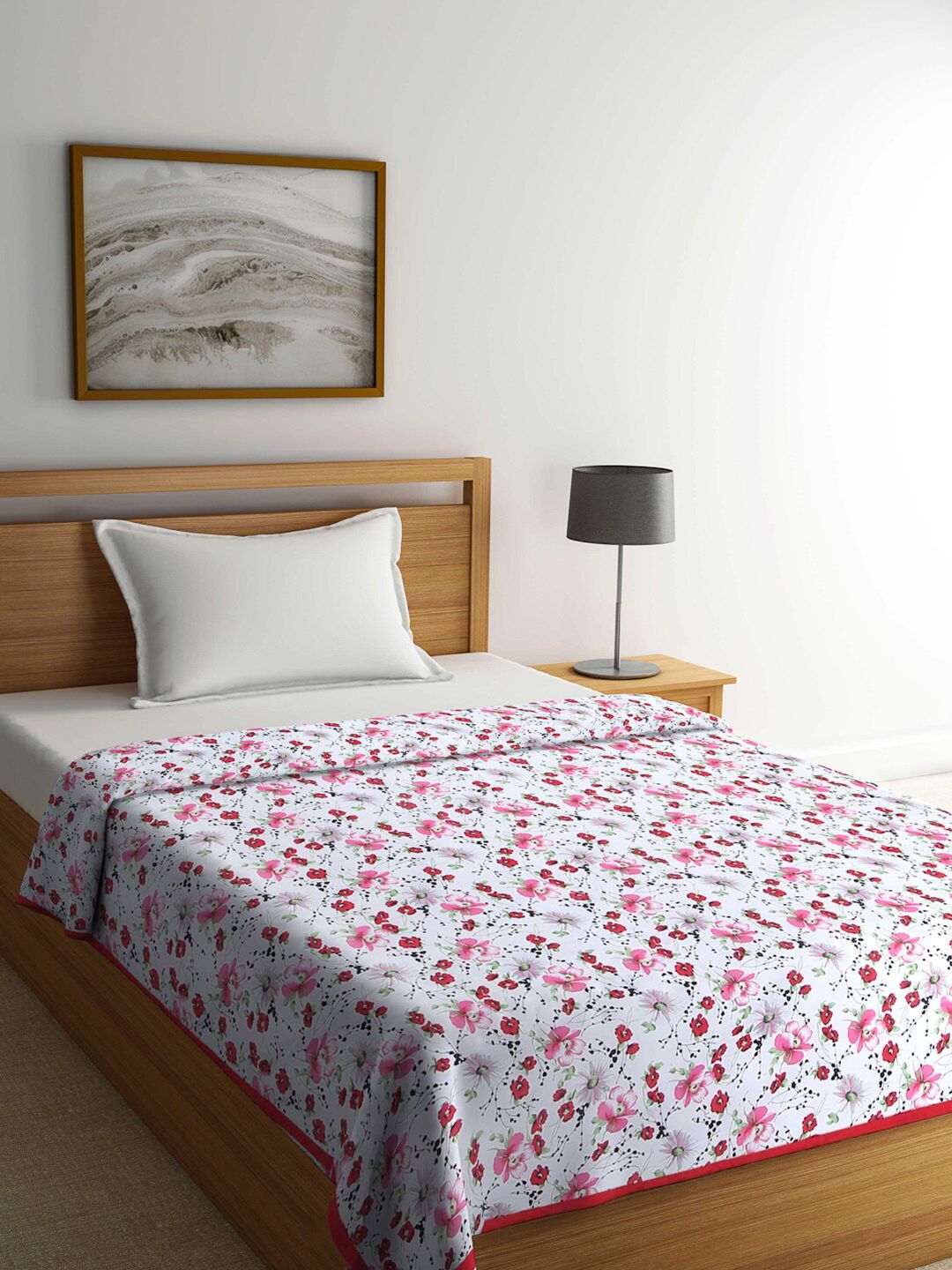 Arrabi White & Red Floral Mild Winter 300 GSM Single Bed Dohar Price in India