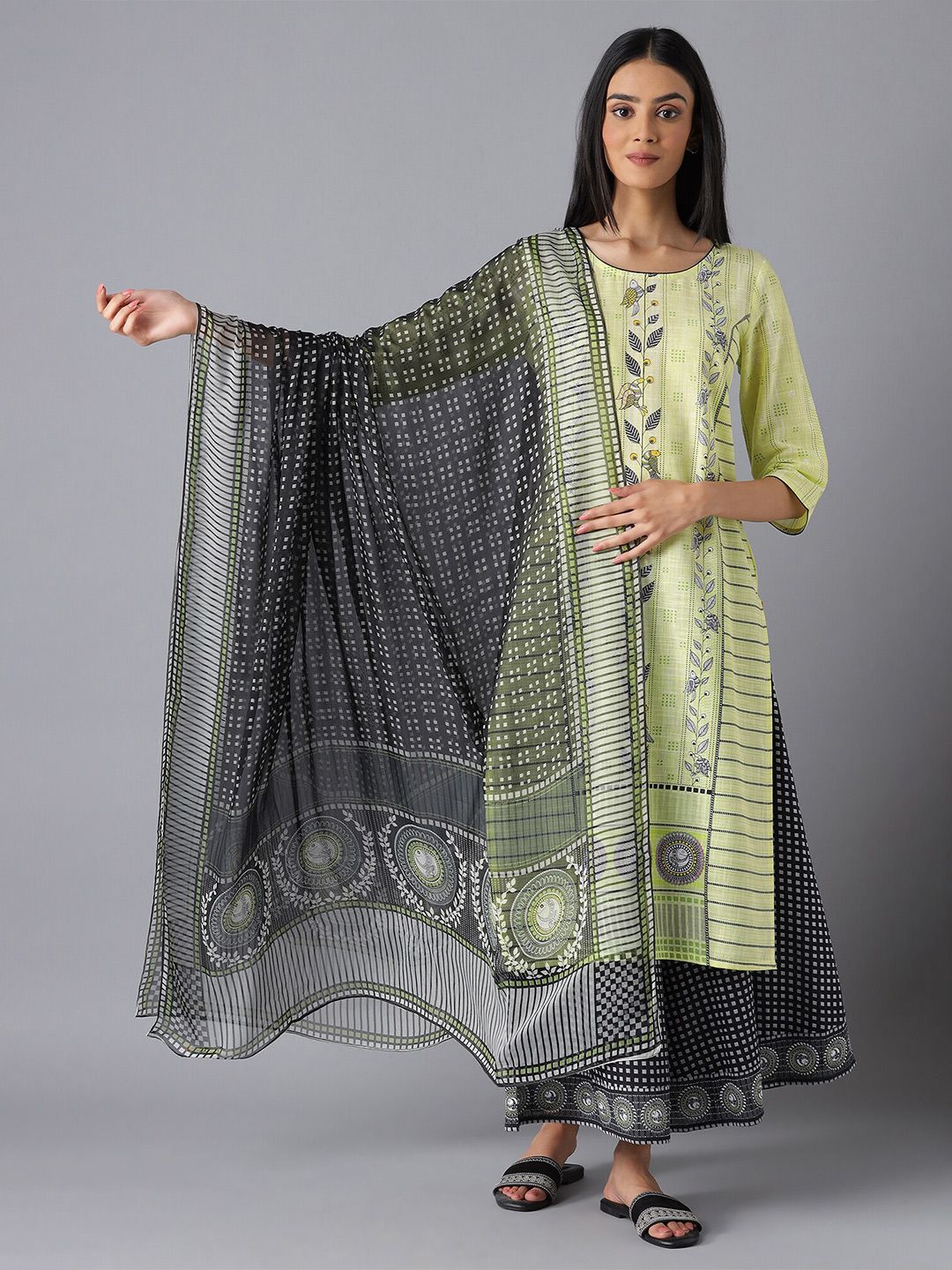 AURELIA Women Grey Geometric Printed Poly Georgette Dupatta Price in India