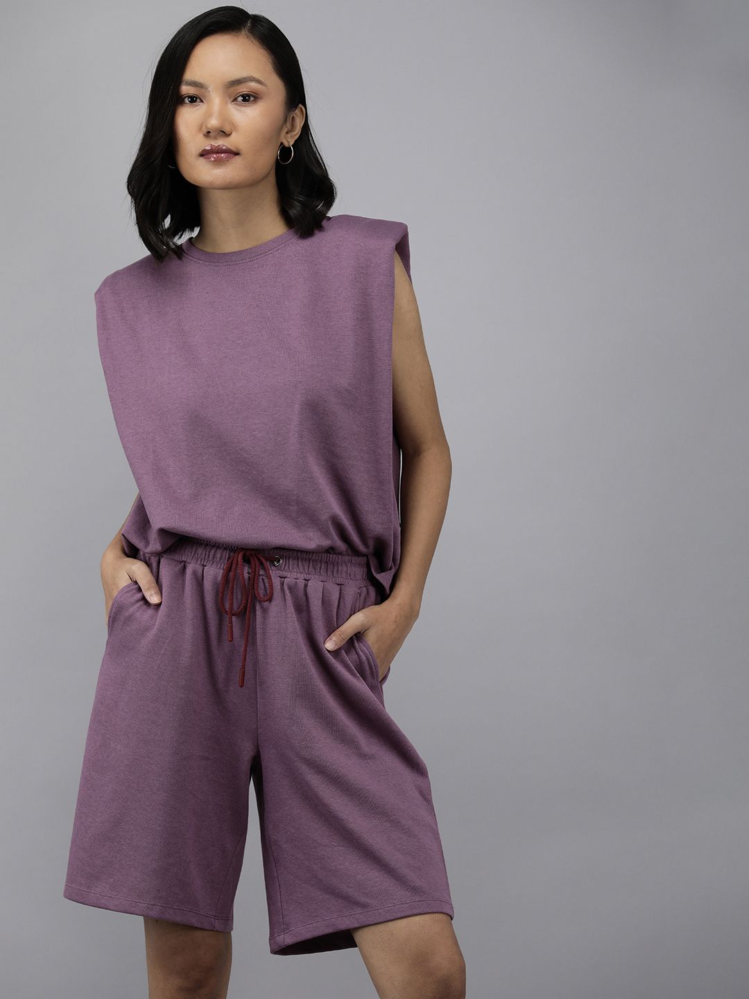 The Roadster Lifestyle Co Women Purple Solid Shoulder Pad Top & Shorts