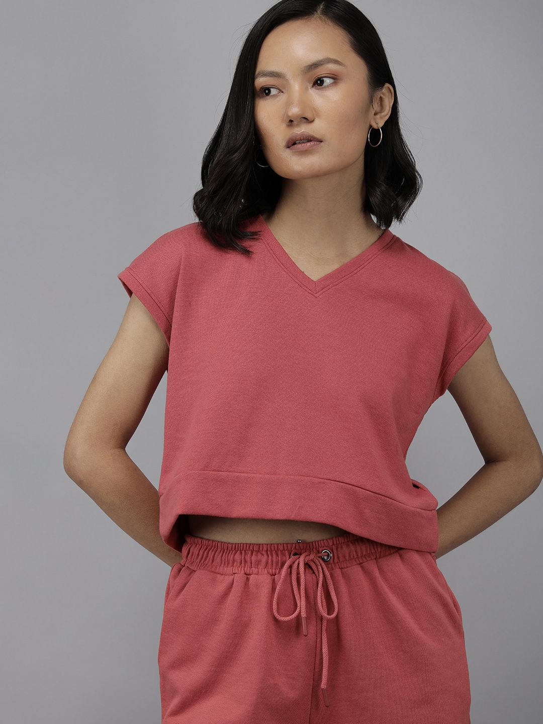 The Roadster Lifestyle Co Women Coral Red Solid Crop Top & Shorts