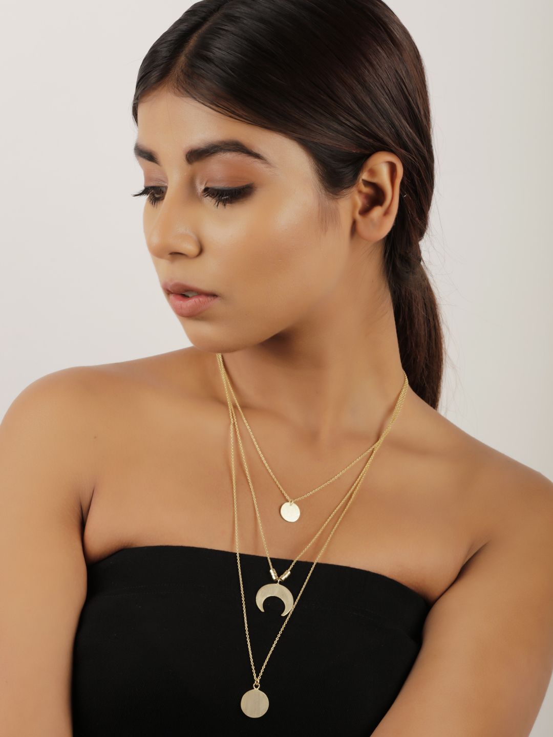 STILSKII Unisex Gold-Toned Brass Gold-Plated Minimal Necklace Chain Price in India