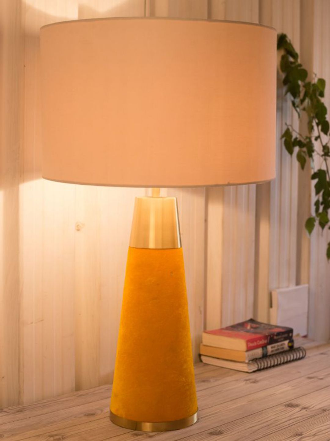 Grated Ginger Yellow Solid Cylindrical Shaped Traditional Table Lamp Price in India