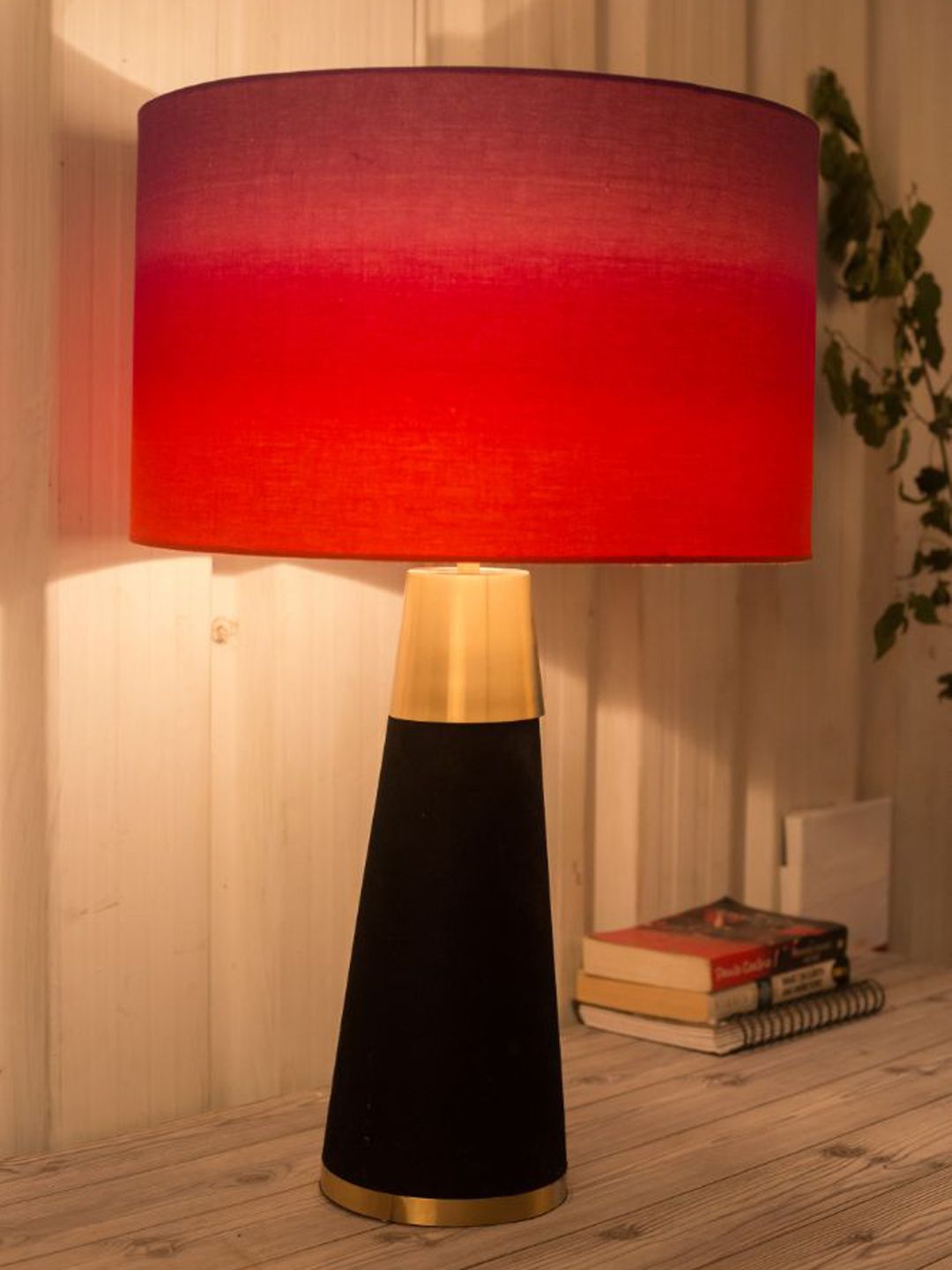 Grated Ginger Black & Red Velour Table Lamp Price in India