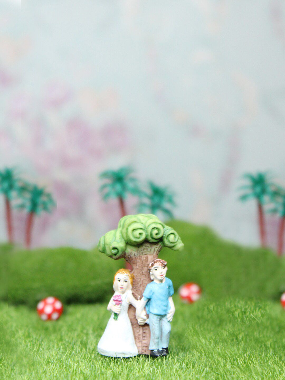 Wonderland Couple Near Tree Miniature Fairy Garden Toys Price in India