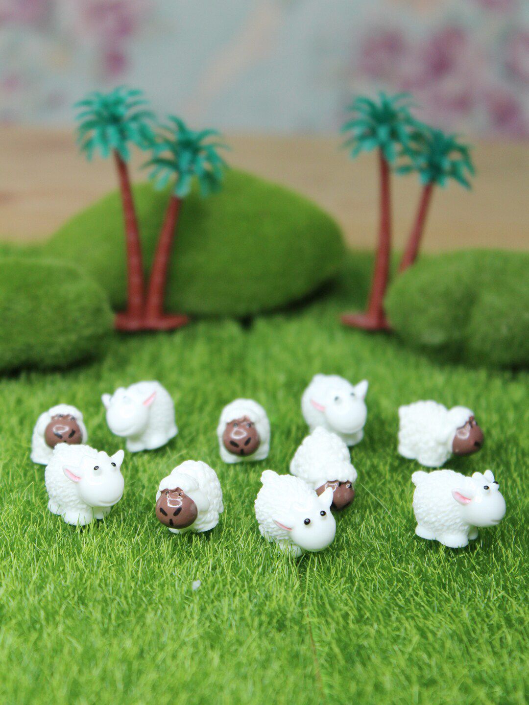 Wonderland White Set of 10 Miniature Sheep Price in India