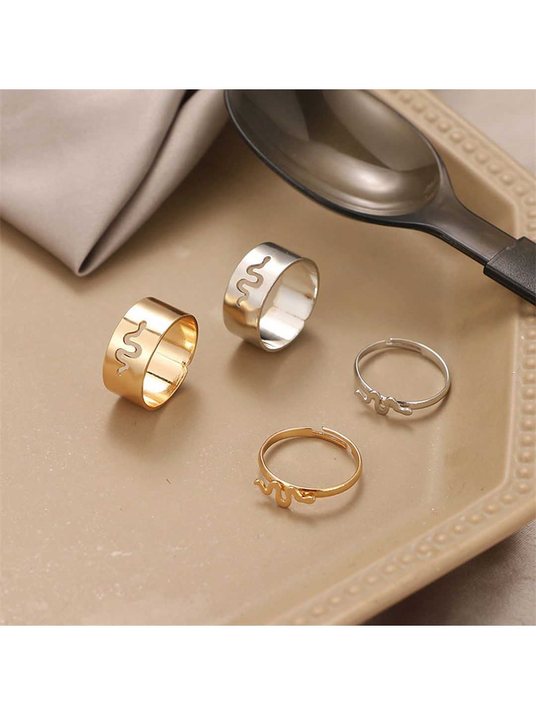 Vembley Set of 4 Silver Plated & Gold Plated Heart Beat Finger Ring Price in India