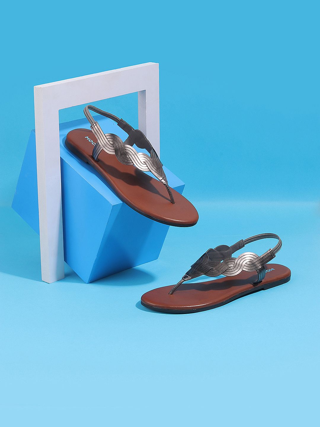 Mochi Women Grey Open Toe Flats