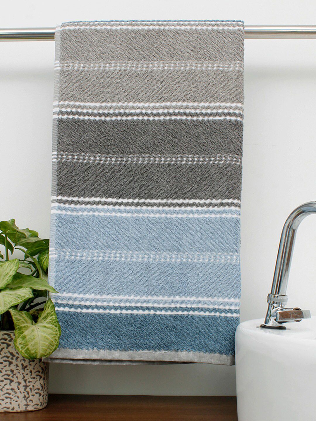 AVI Living Blue Striped 600 GSM Pure Cotton Bath Towels Price in India