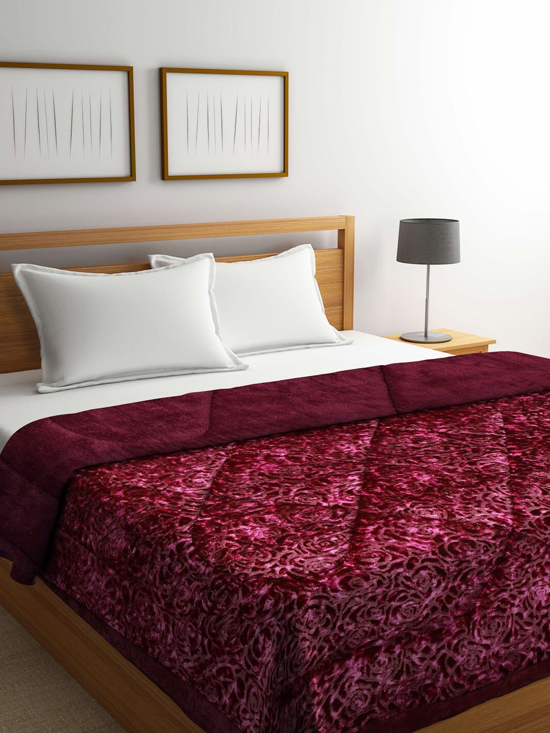 Arrabi Red & Pink Heavy Winter 950 GSM Double Bed Quilt Price in India