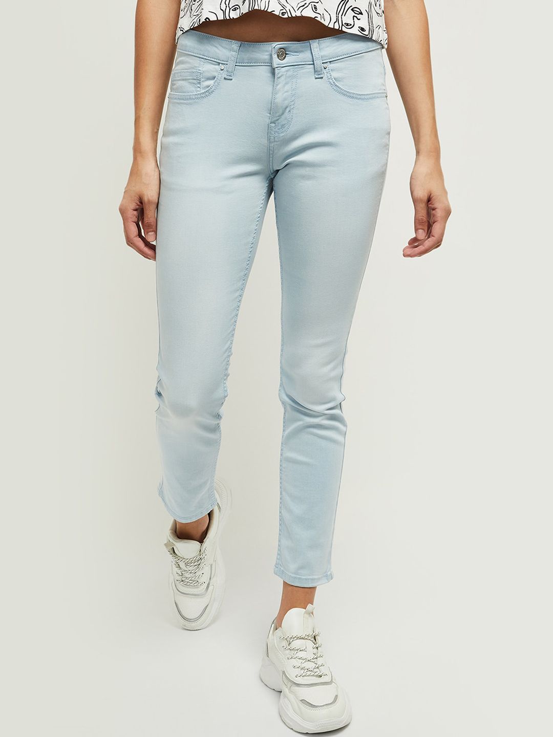 max Women Blue Slim Fit Cropped Jeans Price in India