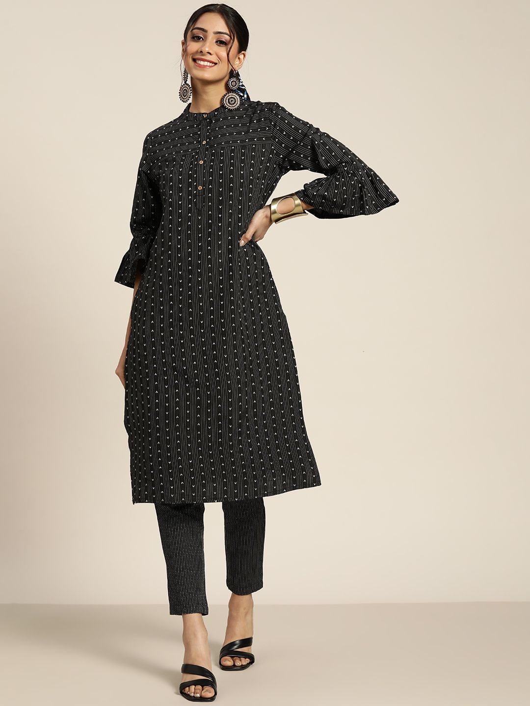 Sangria Women Black Kurta with Trousers Price in India