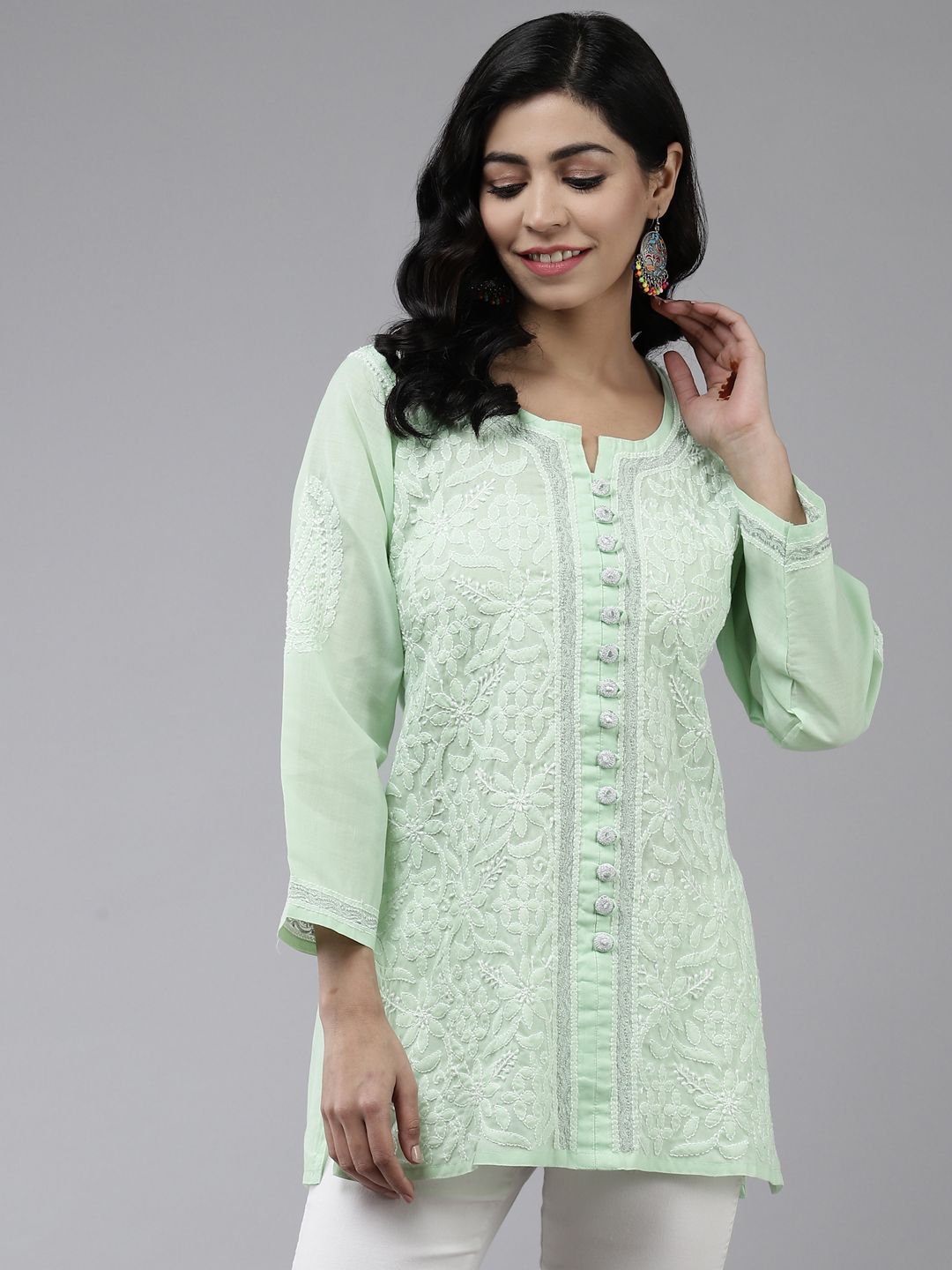 ADA Women Green & White Ethnic Motifs Chikankari Embroidered Handloom Kurti