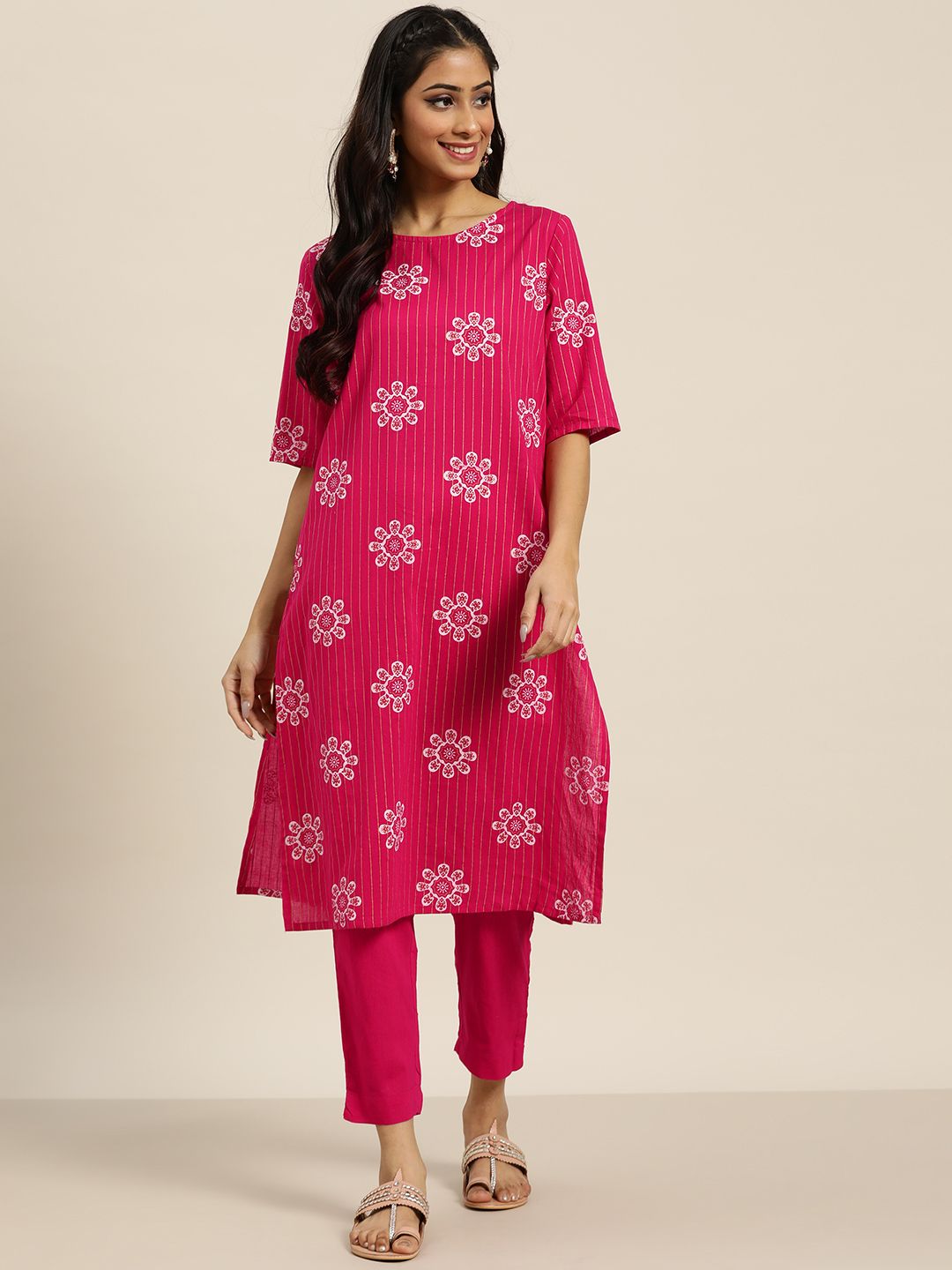 Sangria Women Fuchsia Pink & White Floral Printed Pure Cotton Kurta with Trousers