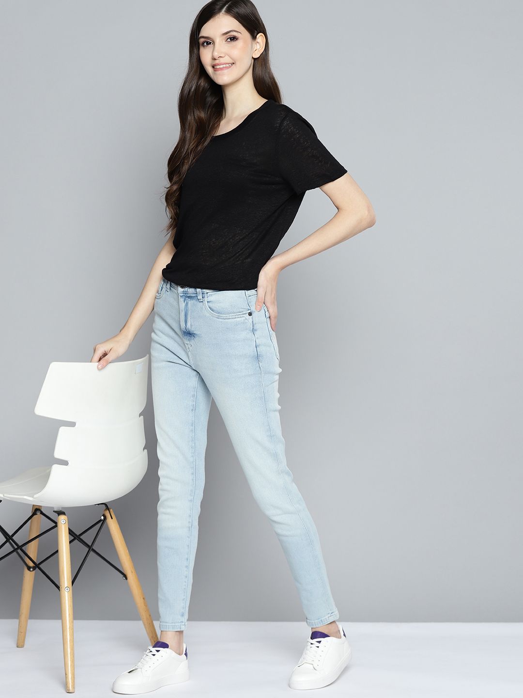 Mast & Harbour Women Blue Skinny Fit Light Fade Stretchable Jeans Price in India