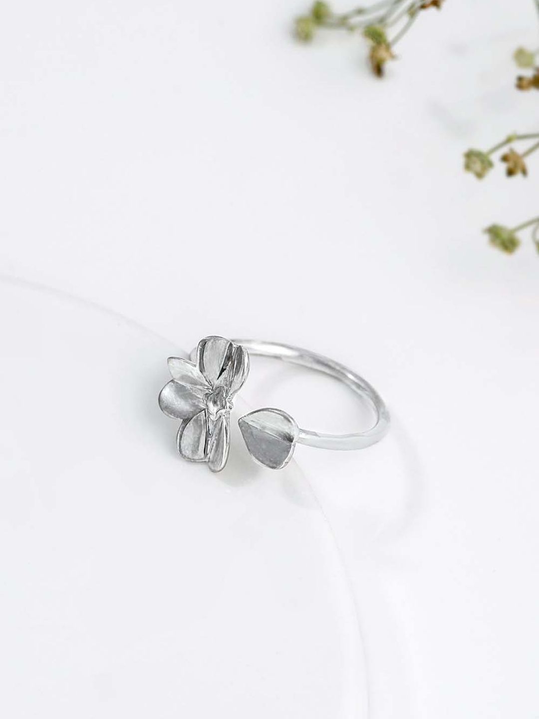 GIVA Women 925 Sterling Silver Rhodium-Plated Finger Ring With Falling Petal Detail Price in India