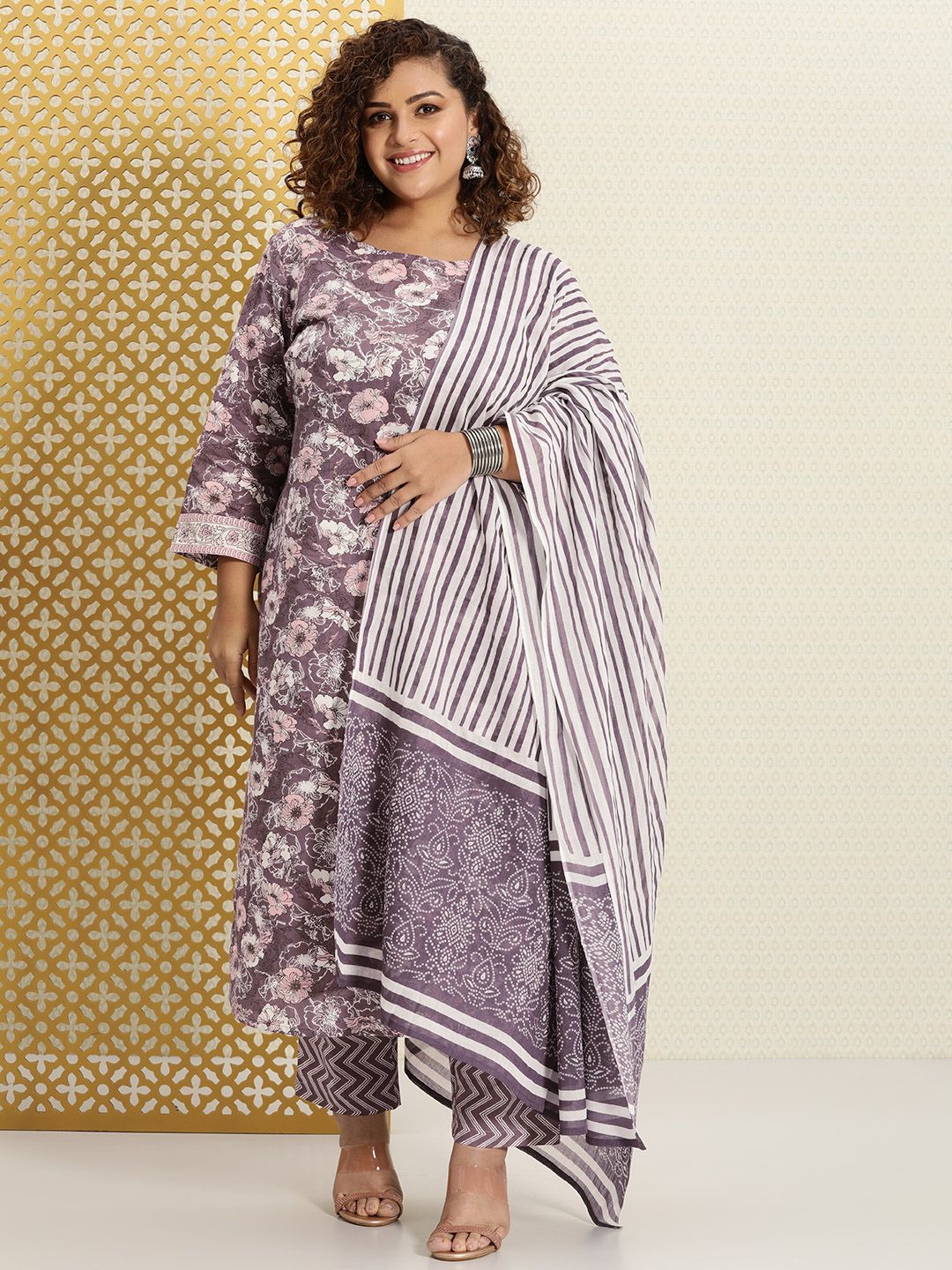 House of Pataudi Women Lavender Floral Printed Pure Cotton Kurta with Trousers