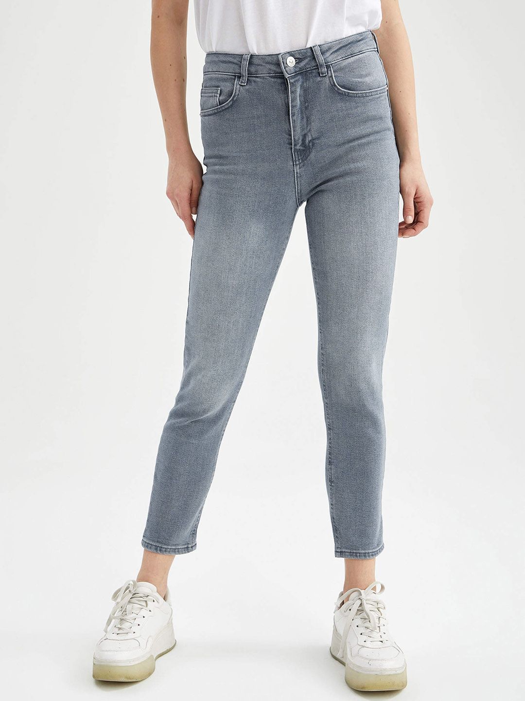 DeFacto Women Grey Light Fade Stretchable Jeans Price in India