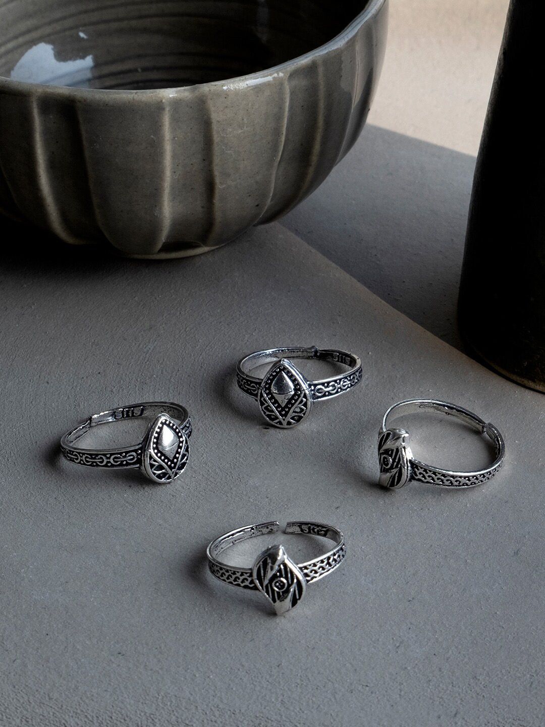 Infuzze Set Of 4 Oxidised Silver-Plated Adjustable Toe Rings Price in India