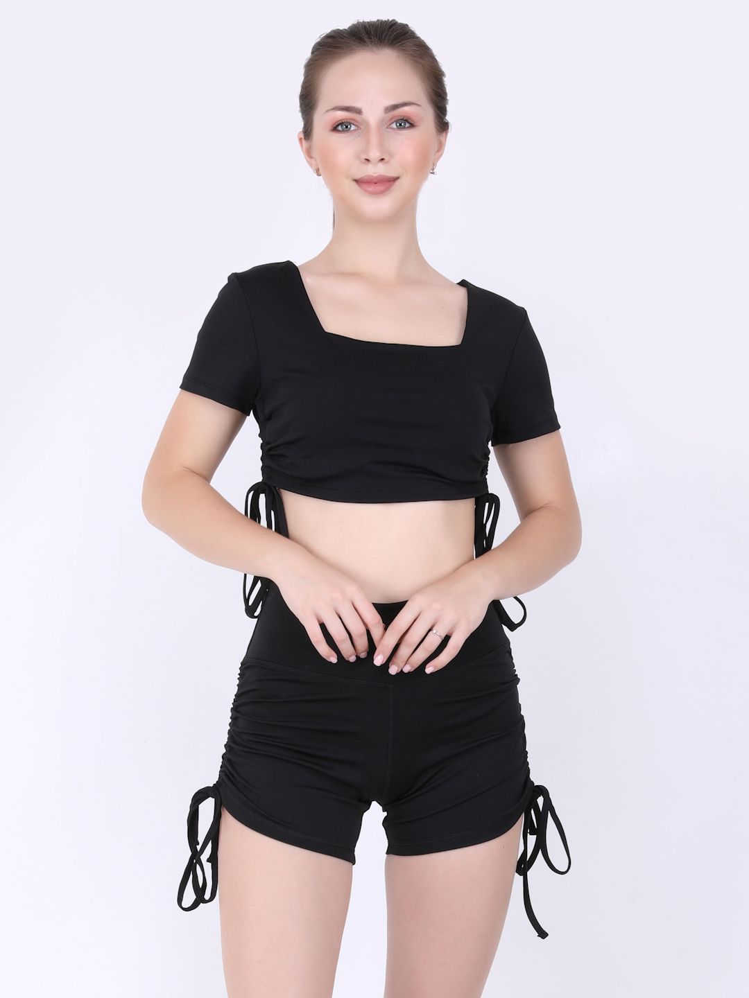 EVERDION Women Black Top With Shorts Yoga Set