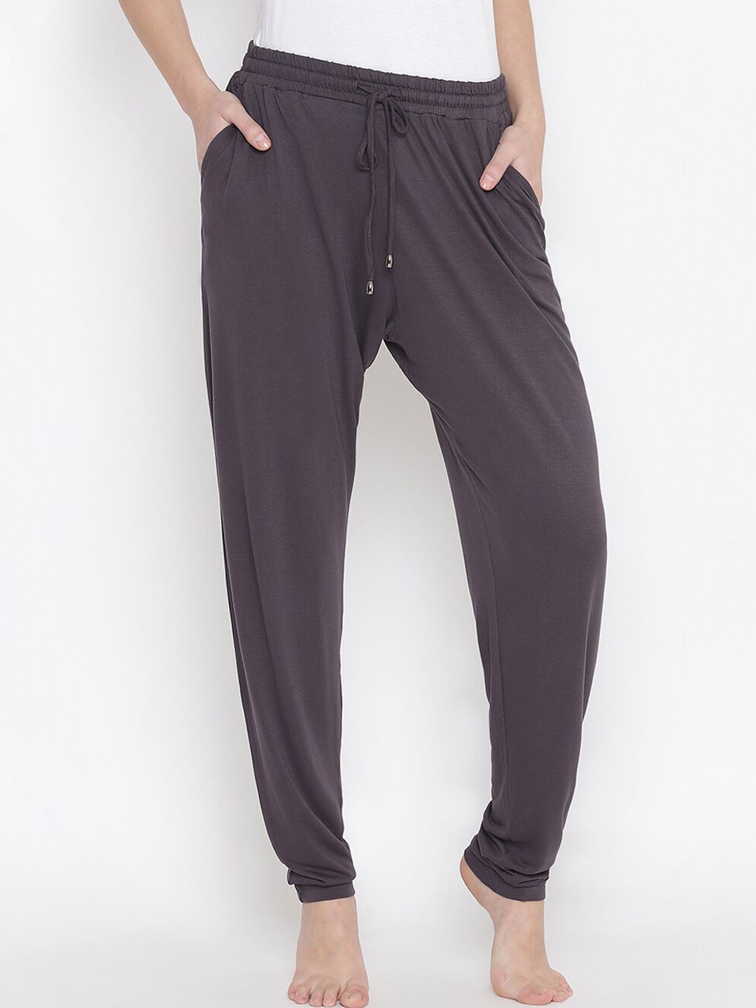 Oxolloxo Women Grey Solid Lounge Pants Price in India