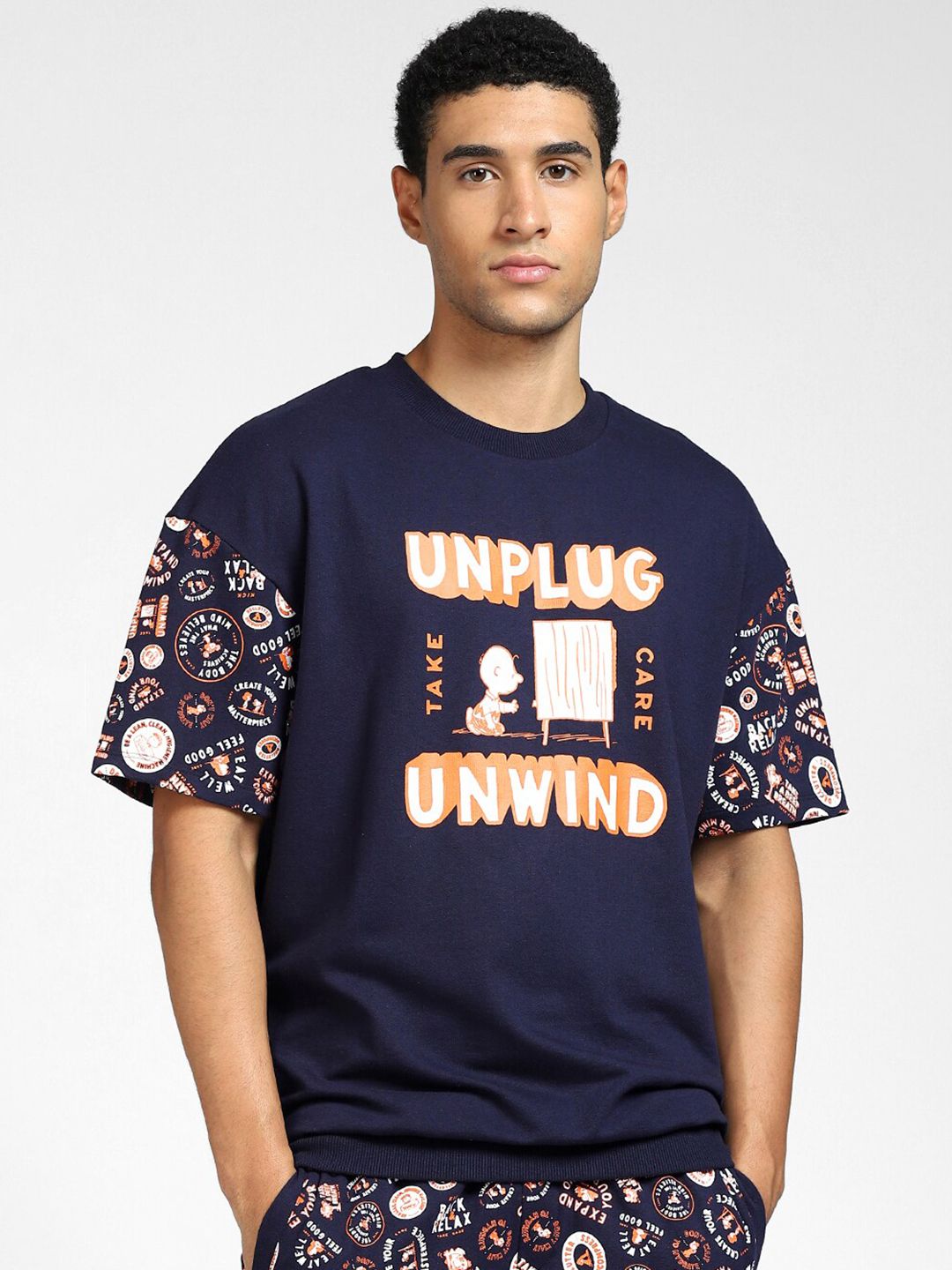 Jack & Jones Men Blue & Orange Peanuts Drop-Shoulder Sleeves Slim Fit Cotton T-shirt