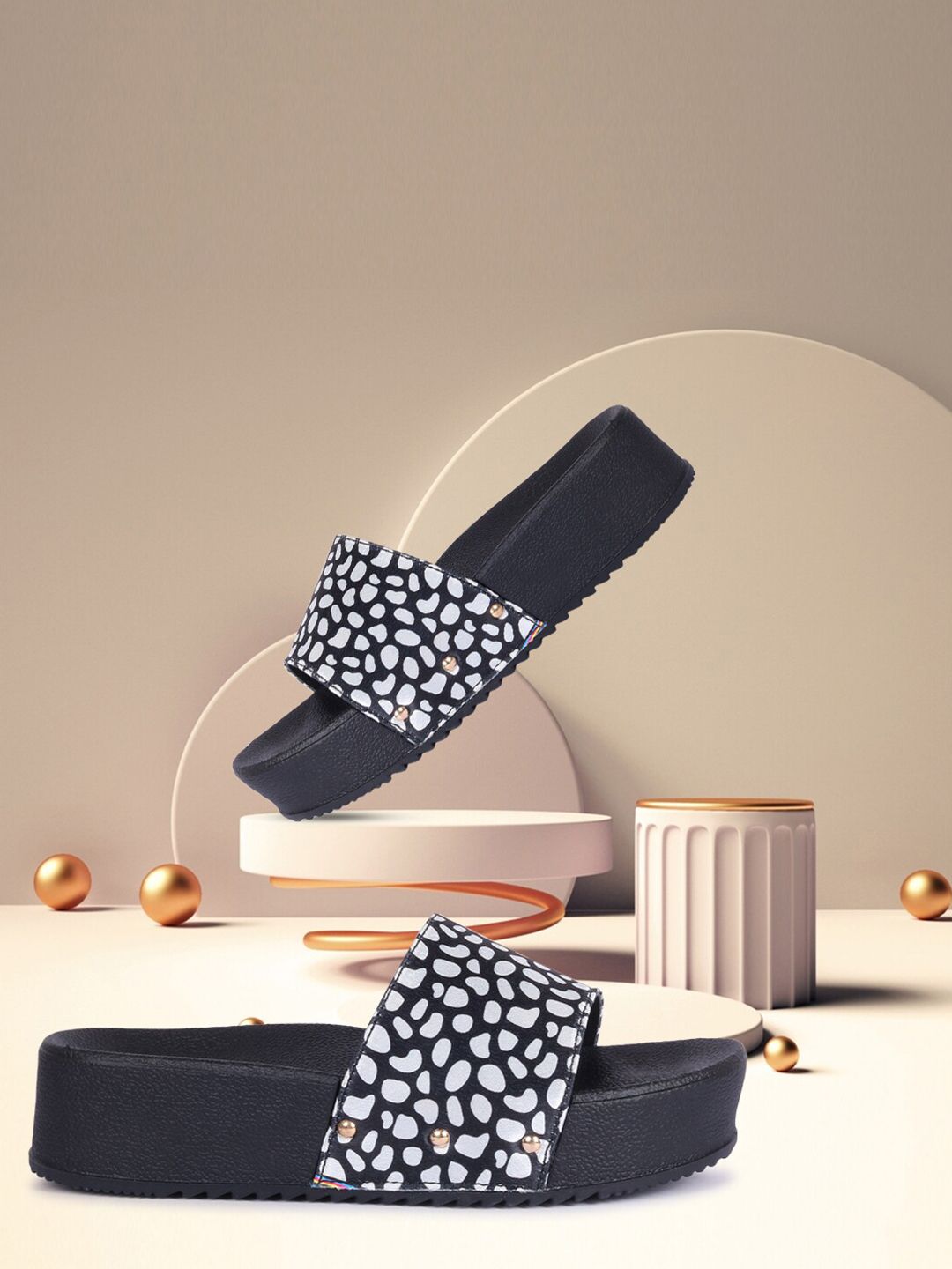 Alishtezia Women Black & White Printed Sliders Price in India