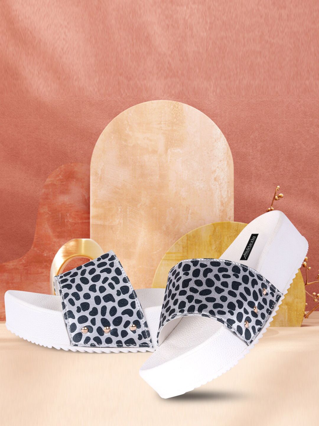 Alishtezia Women White & Grey Printed Sliders Price in India