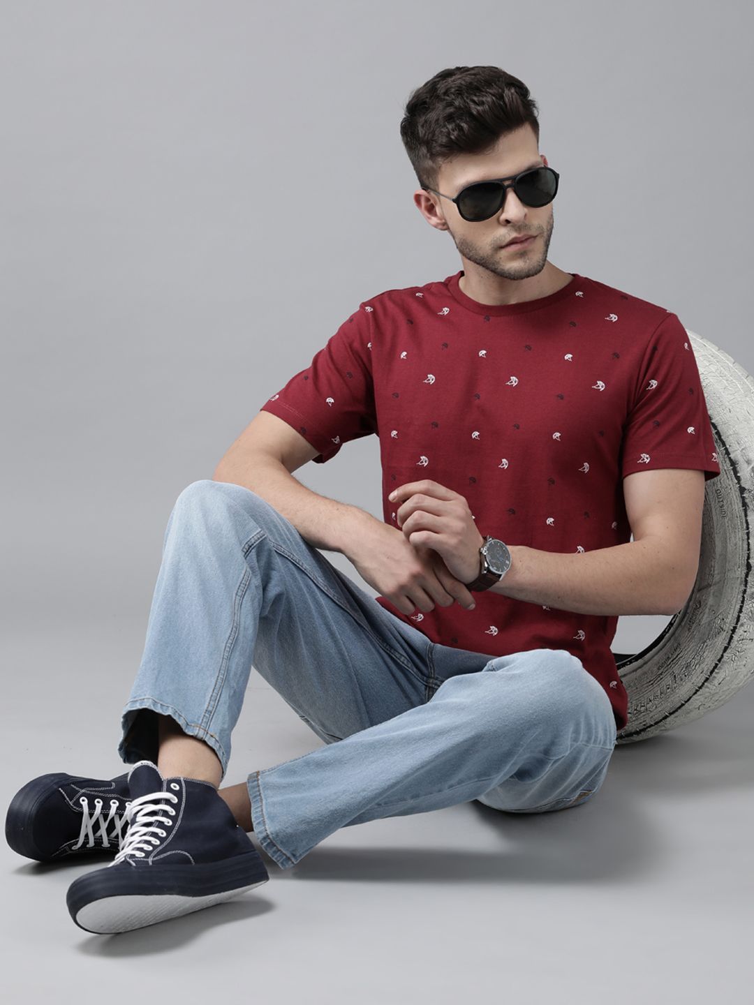 Roadster Men Maroon & White Conversational Printed Pure Cotton T-shirt