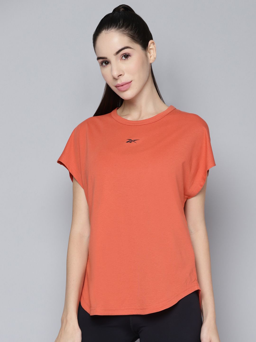 Reebok Women Coral Solid Tech Style ActiveChill Dreamblend Training T-shirt Price in India