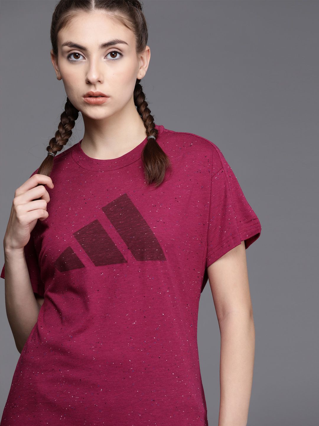 ADIDAS Women Burgundy Brand Logo Donald Duck Arsenal Printed T-shirt Price in India